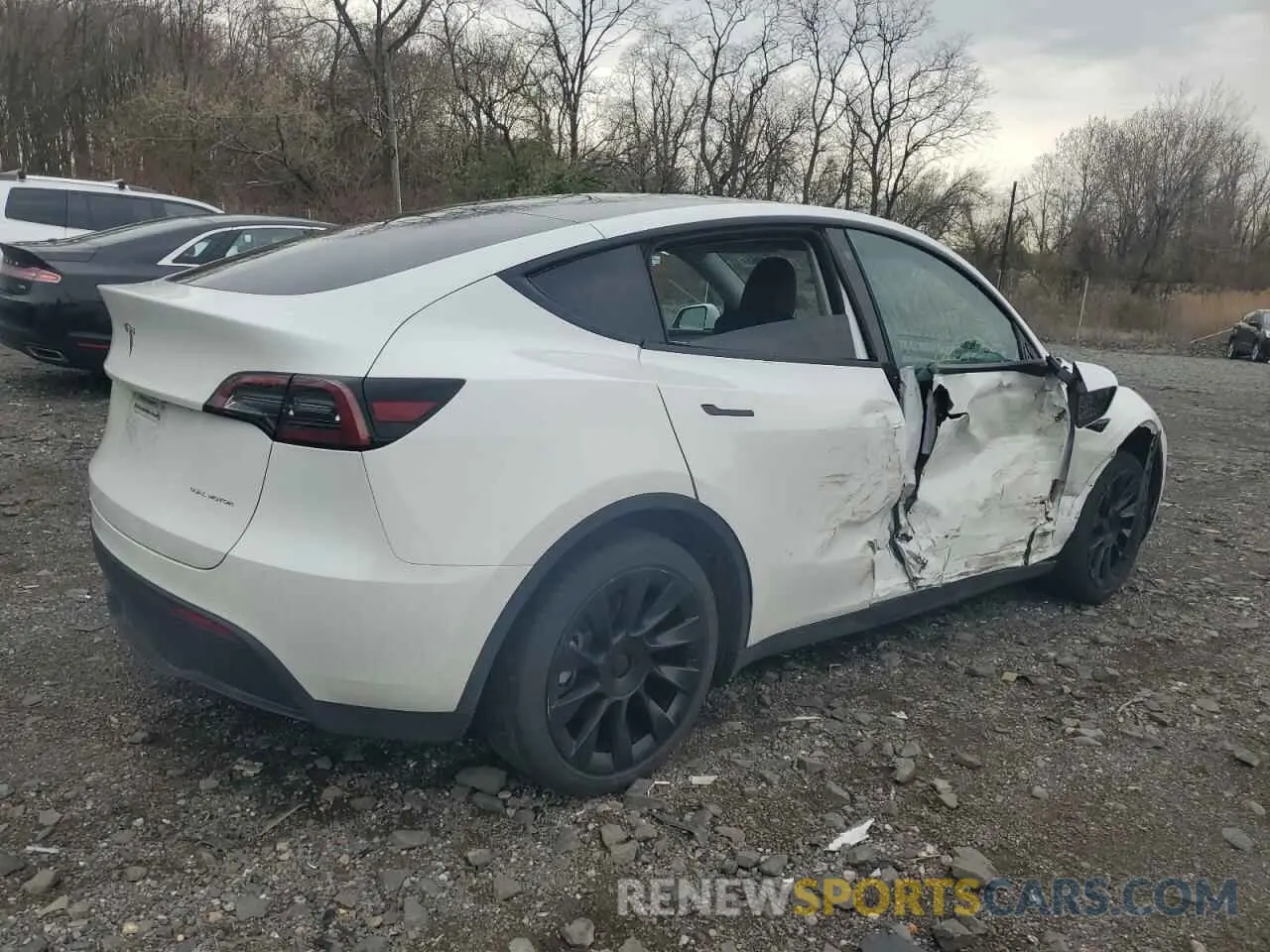 3 Photograph of a damaged car 7SAYGDEE0PF746778 TESLA MODEL Y 2023