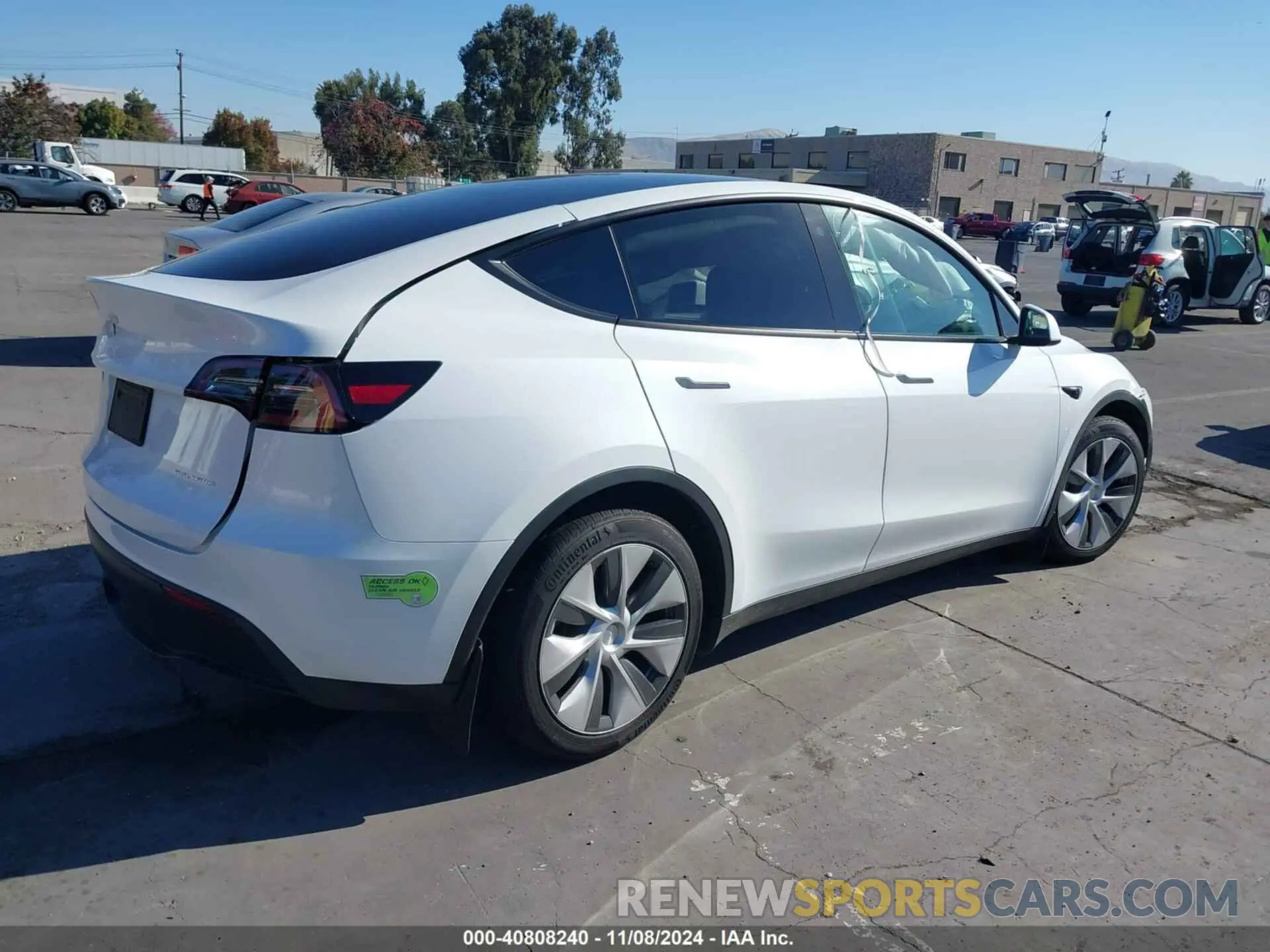 4 Photograph of a damaged car 7SAYGDEE0PF746909 TESLA MODEL Y 2023