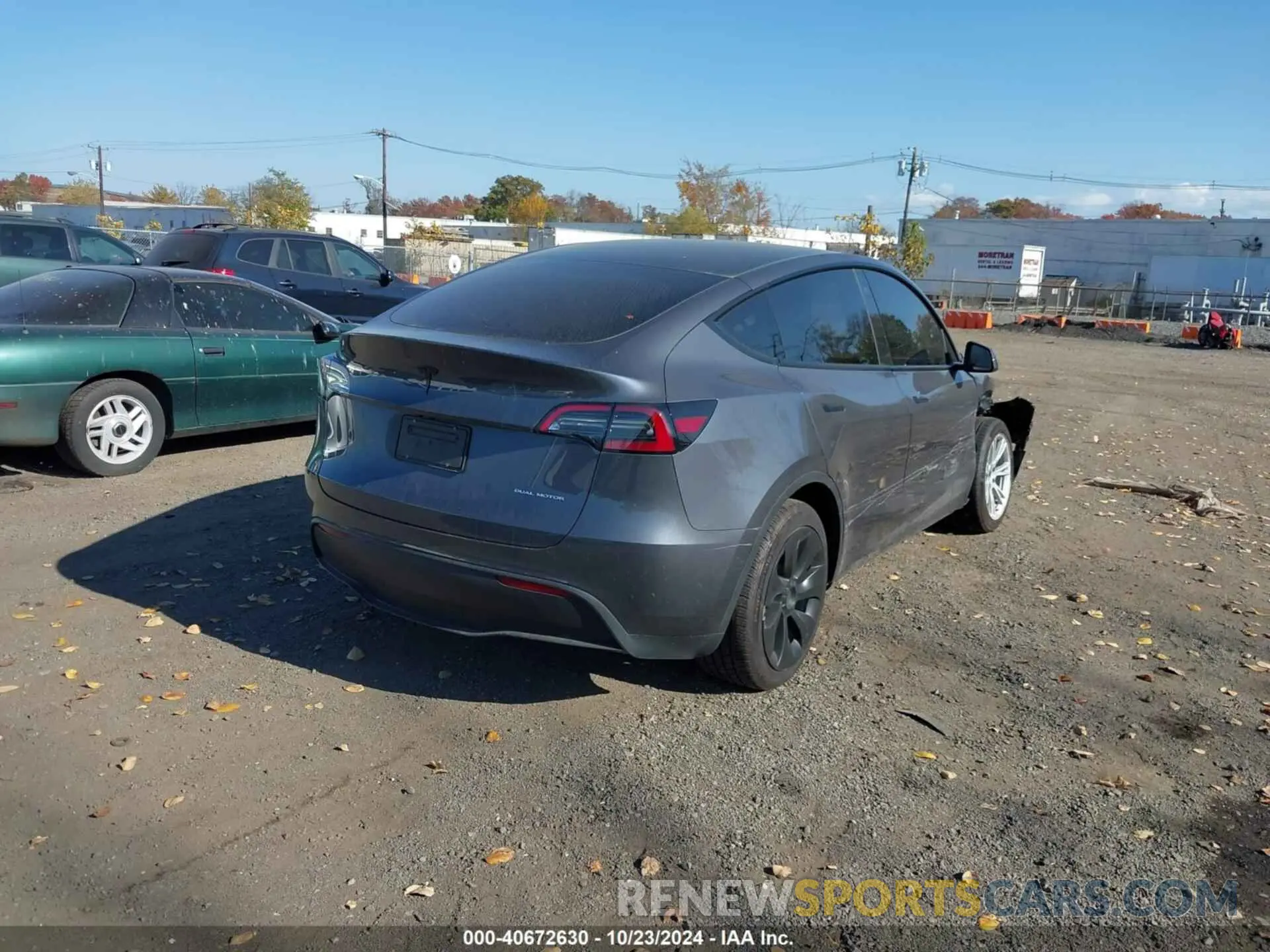 4 Photograph of a damaged car 7SAYGDEE0PF756369 TESLA MODEL Y 2023