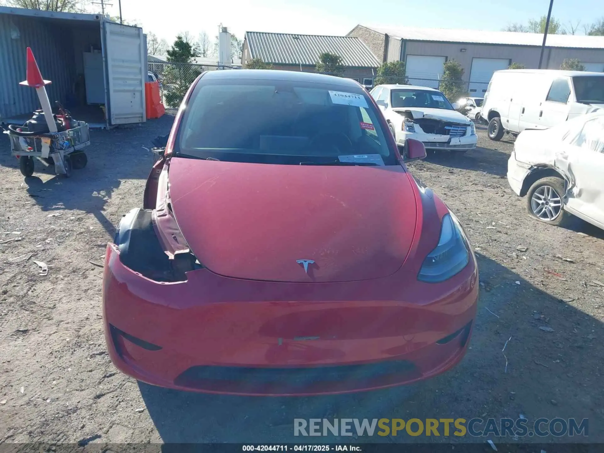 13 Photograph of a damaged car 7SAYGDEE0PF760969 TESLA MODEL Y 2023