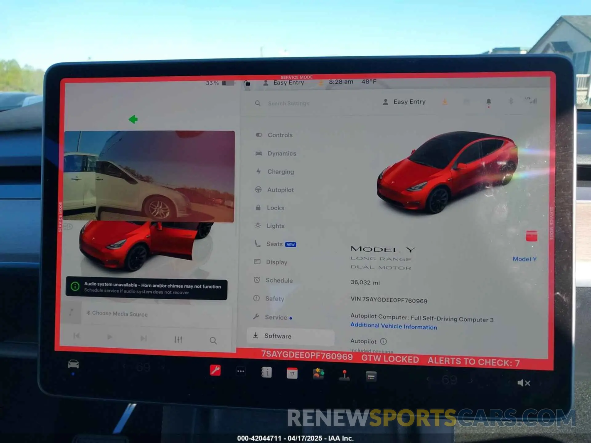 19 Photograph of a damaged car 7SAYGDEE0PF760969 TESLA MODEL Y 2023