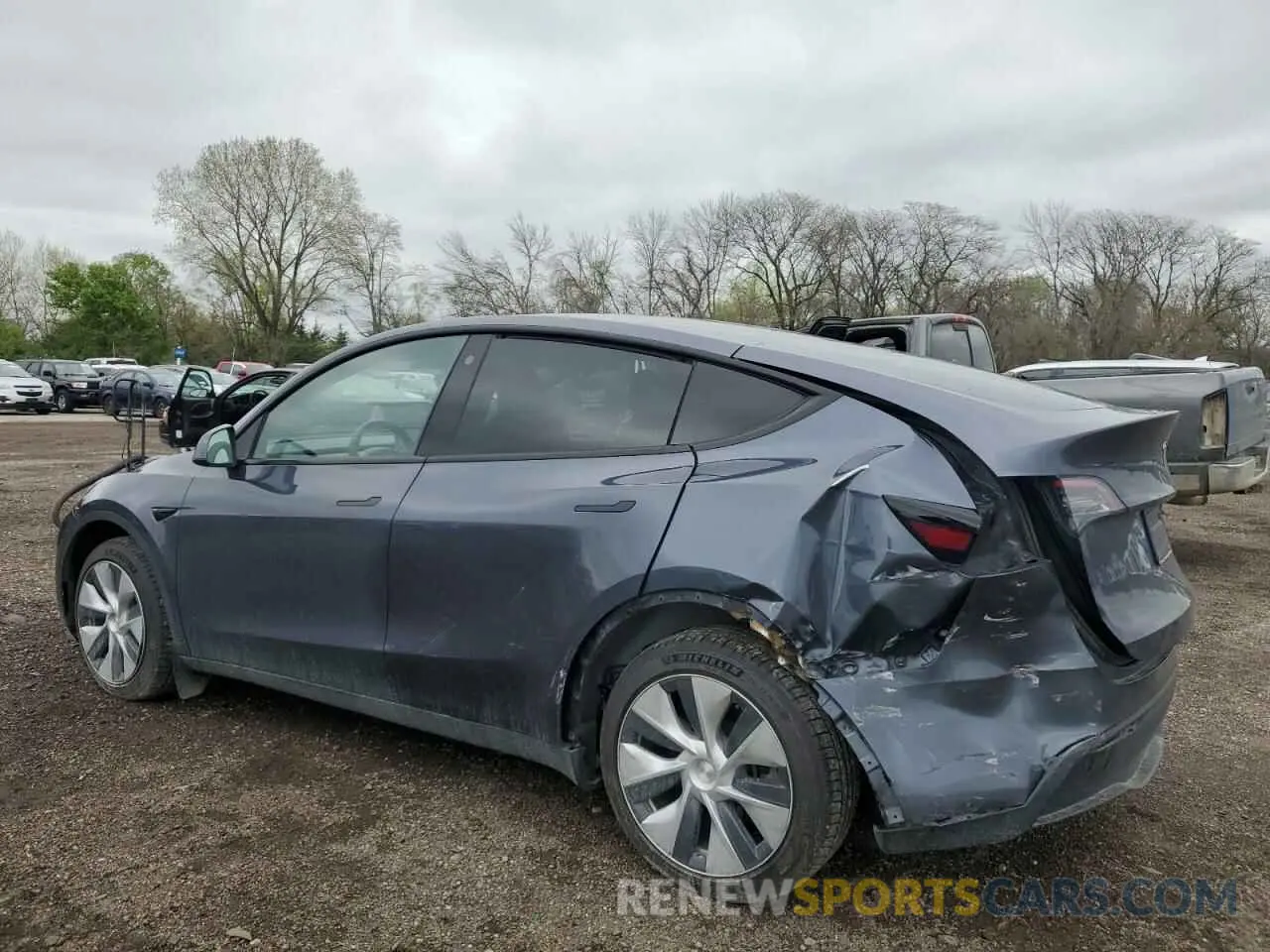 2 Photograph of a damaged car 7SAYGDEE0PF769722 TESLA MODEL Y 2023
