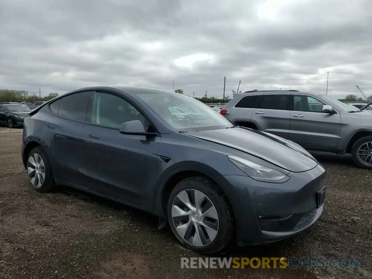4 Photograph of a damaged car 7SAYGDEE0PF769722 TESLA MODEL Y 2023