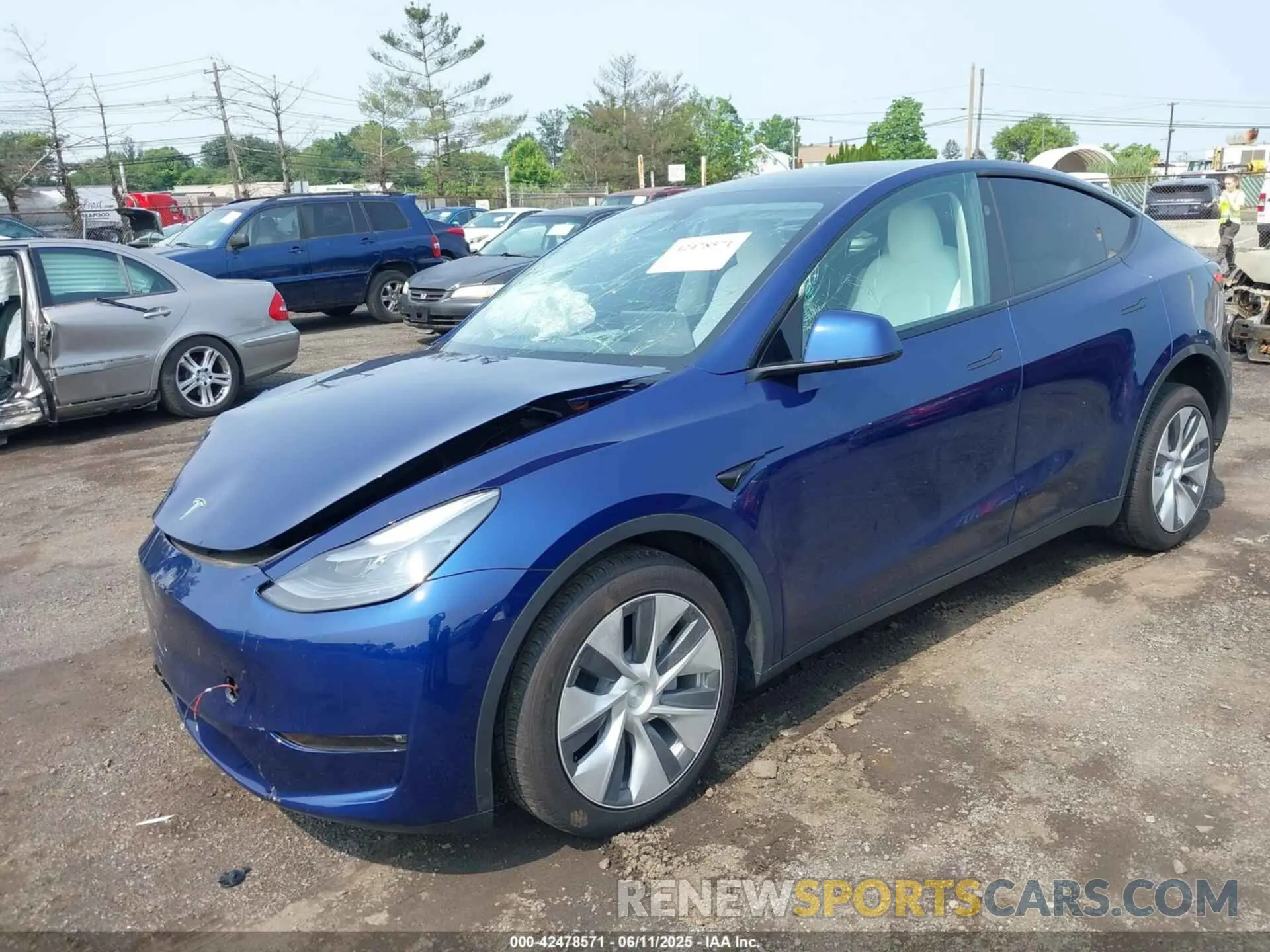 2 Photograph of a damaged car 7SAYGDEE0PF798850 TESLA MODEL Y 2023