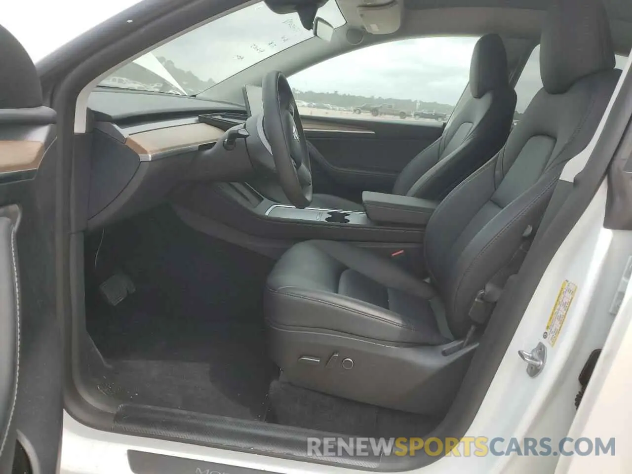 7 Photograph of a damaged car 7SAYGDEE0PF802511 TESLA MODEL Y 2023