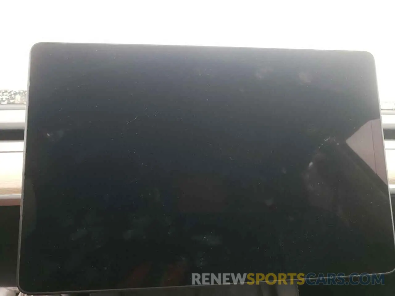 9 Photograph of a damaged car 7SAYGDEE0PF810754 TESLA MODEL Y 2023