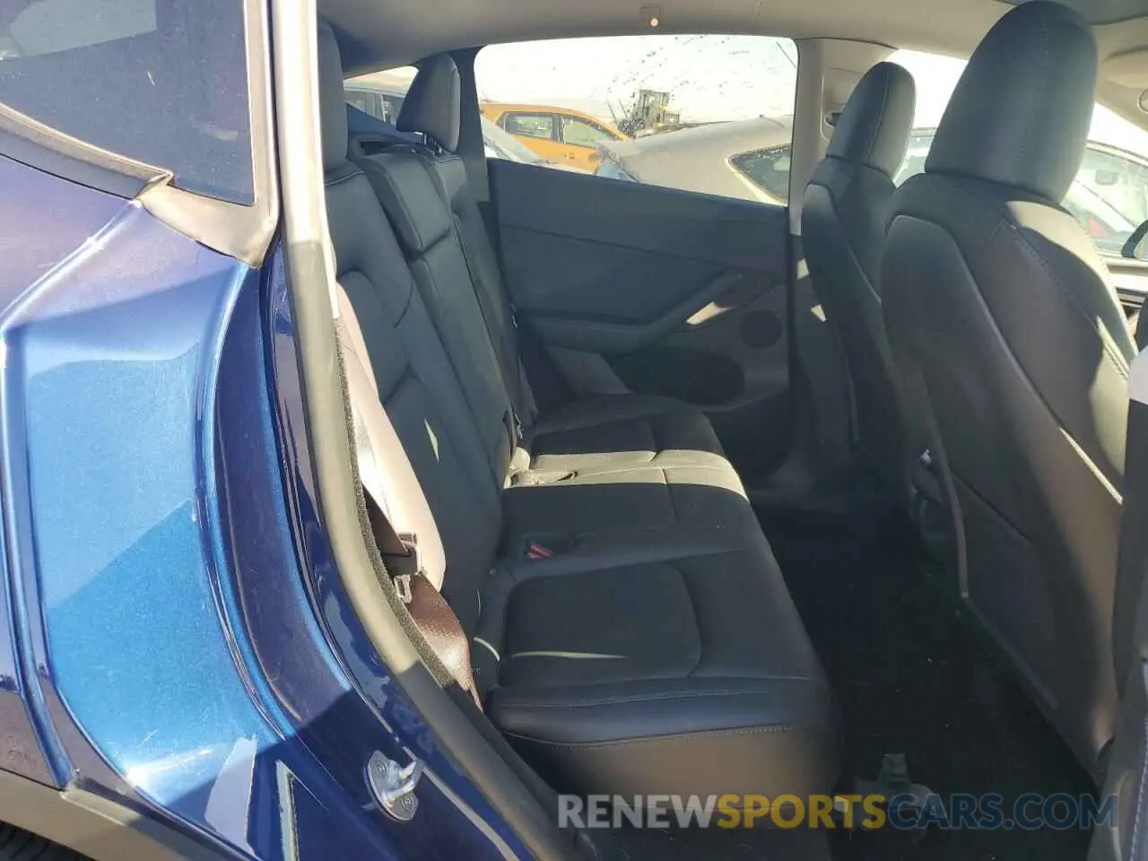 10 Photograph of a damaged car 7SAYGDEE0PF812102 TESLA MODEL Y 2023