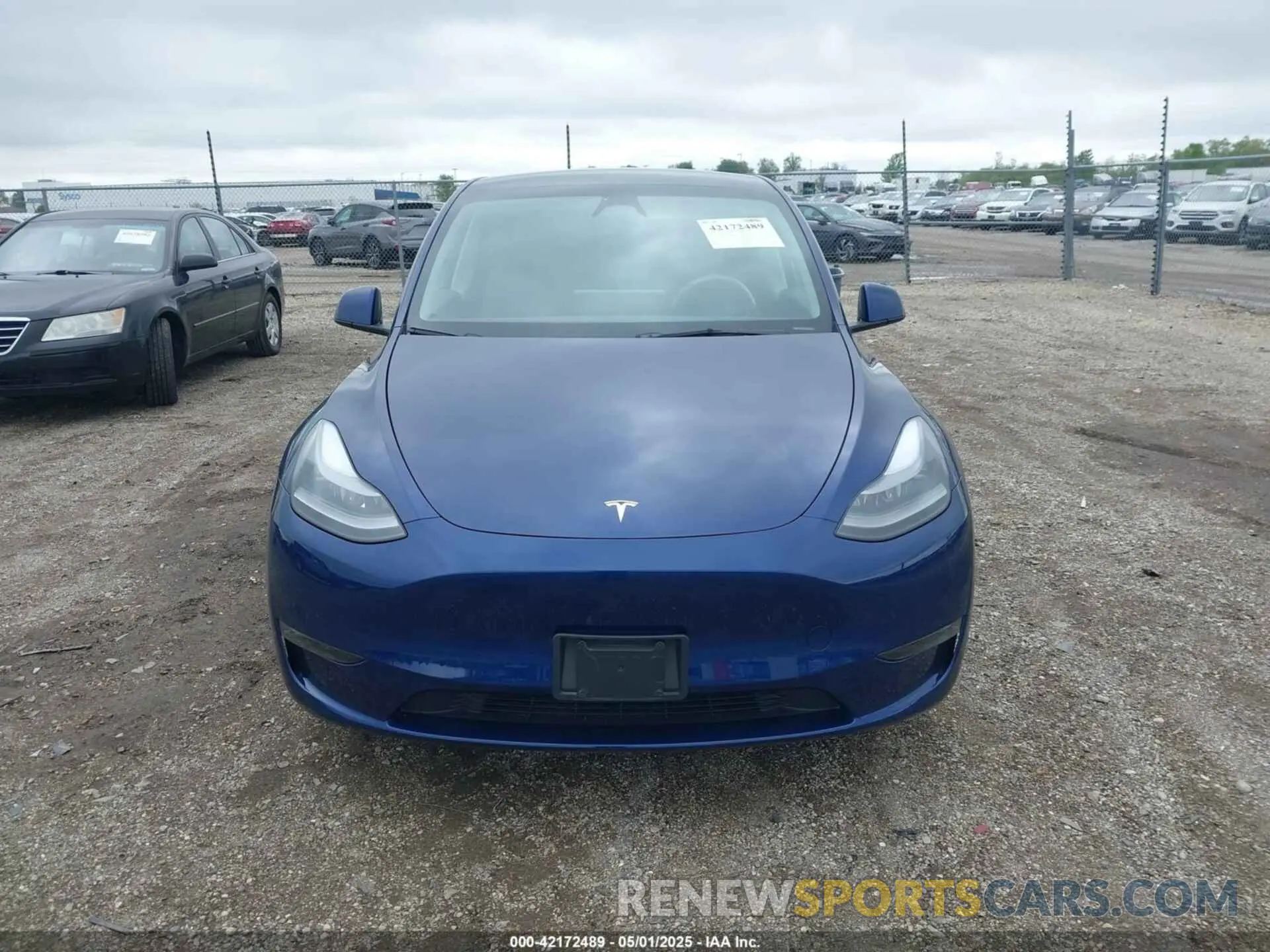 13 Photograph of a damaged car 7SAYGDEE0PF840787 TESLA MODEL Y 2023