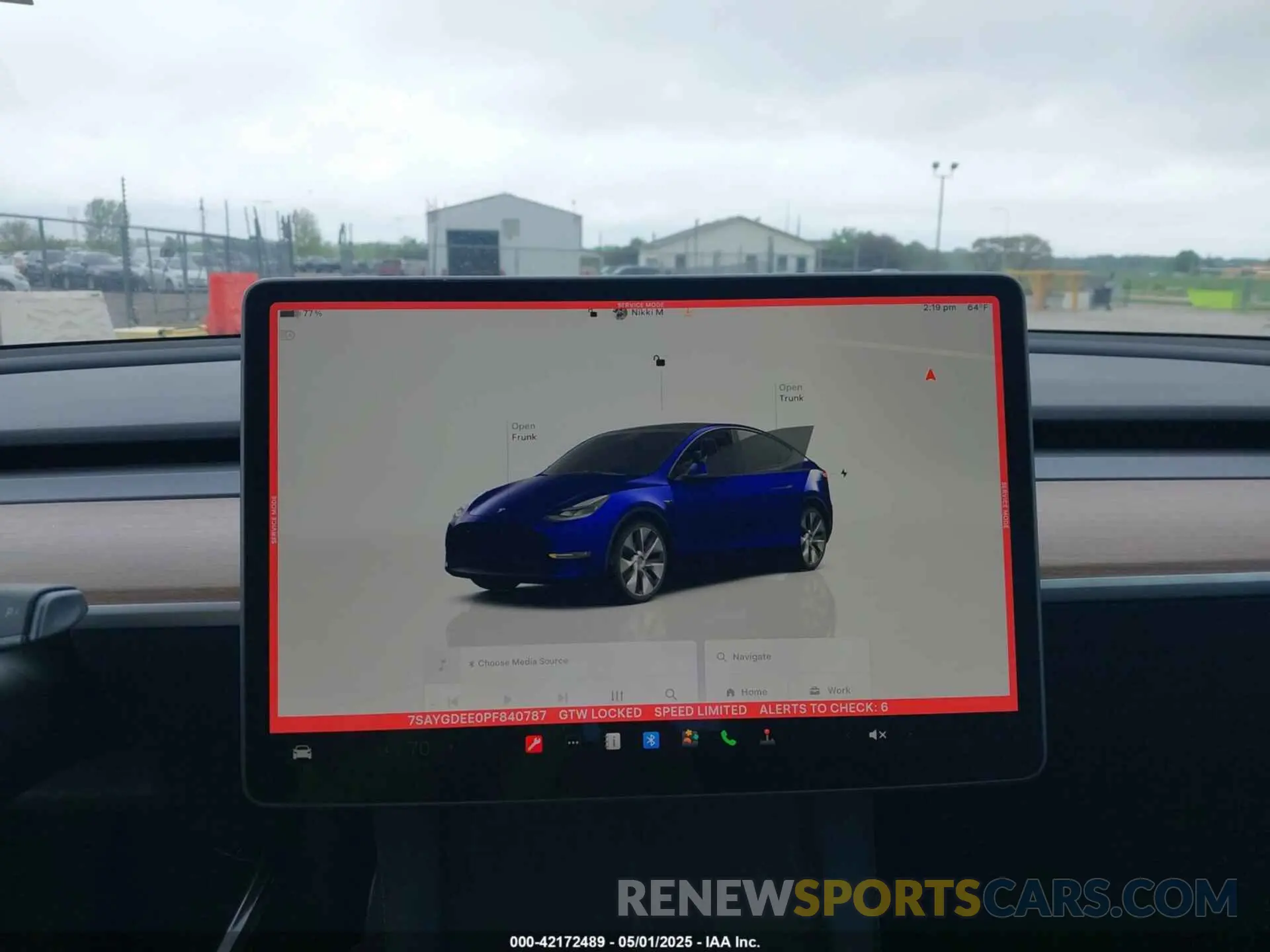 19 Photograph of a damaged car 7SAYGDEE0PF840787 TESLA MODEL Y 2023