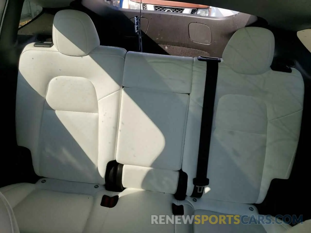 10 Photograph of a damaged car 7SAYGDEE0PF853040 TESLA MODEL Y 2023