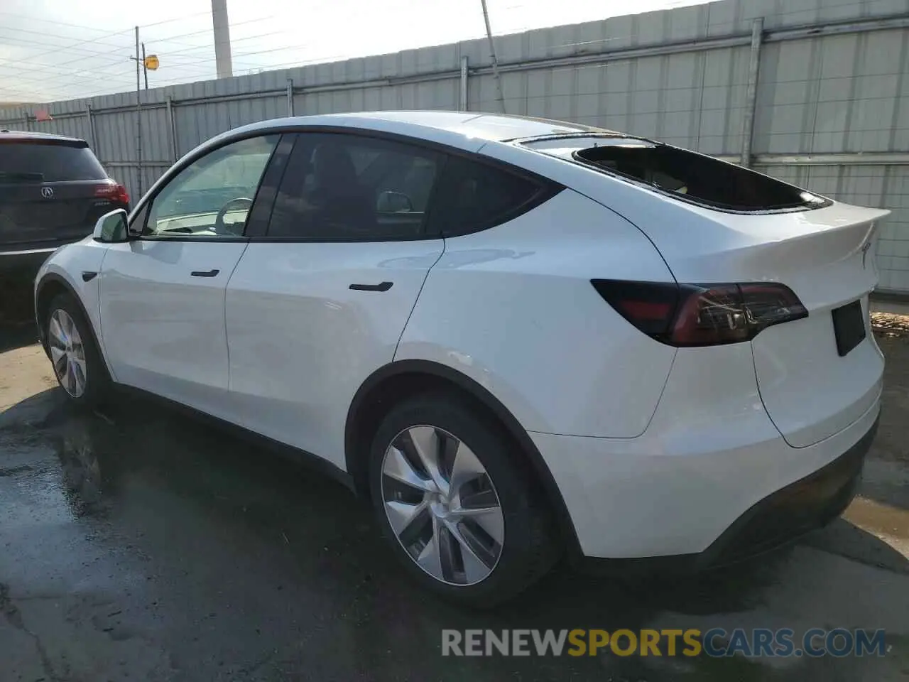 2 Photograph of a damaged car 7SAYGDEE0PF853040 TESLA MODEL Y 2023