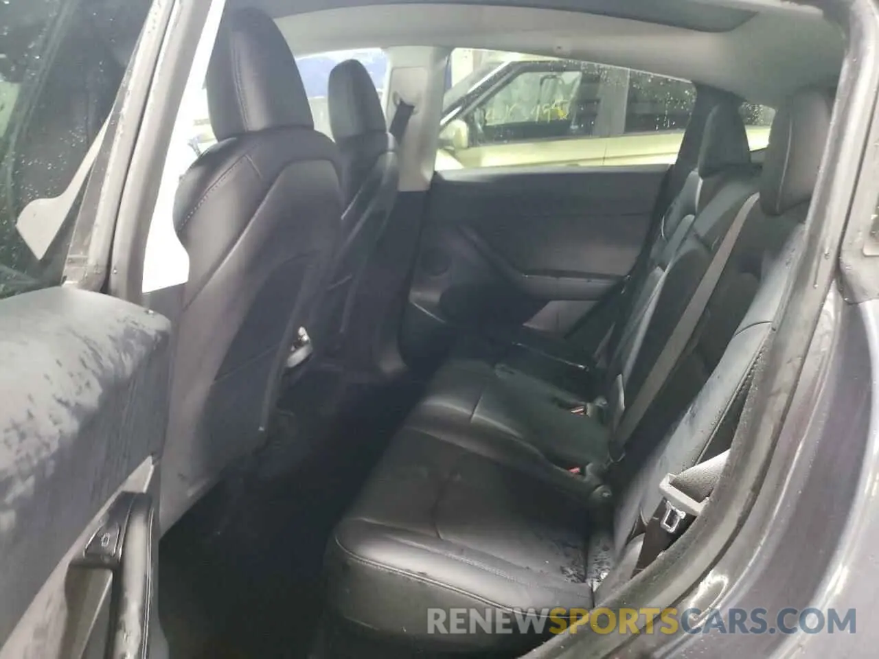 10 Photograph of a damaged car 7SAYGDEE0PF861882 TESLA MODEL Y 2023