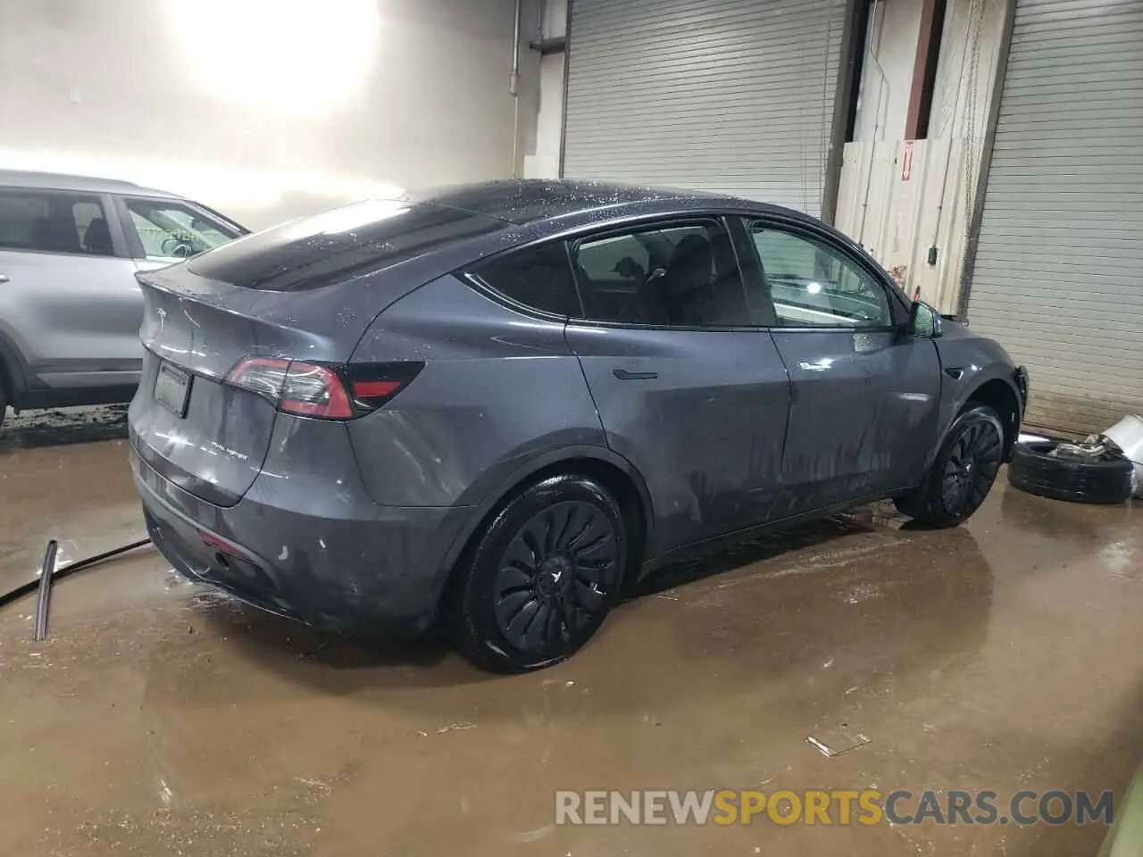 3 Photograph of a damaged car 7SAYGDEE0PF861882 TESLA MODEL Y 2023