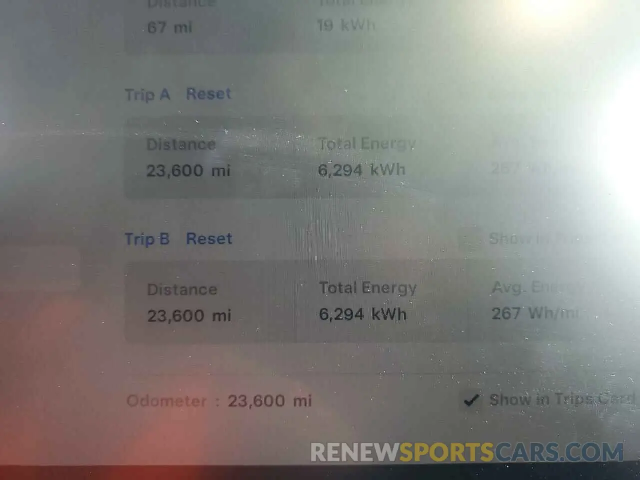 9 Photograph of a damaged car 7SAYGDEE0PF861882 TESLA MODEL Y 2023