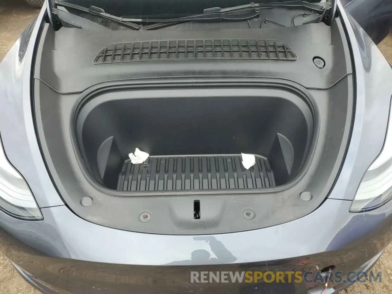 12 Photograph of a damaged car 7SAYGDEE0PF864510 TESLA MODEL Y 2023