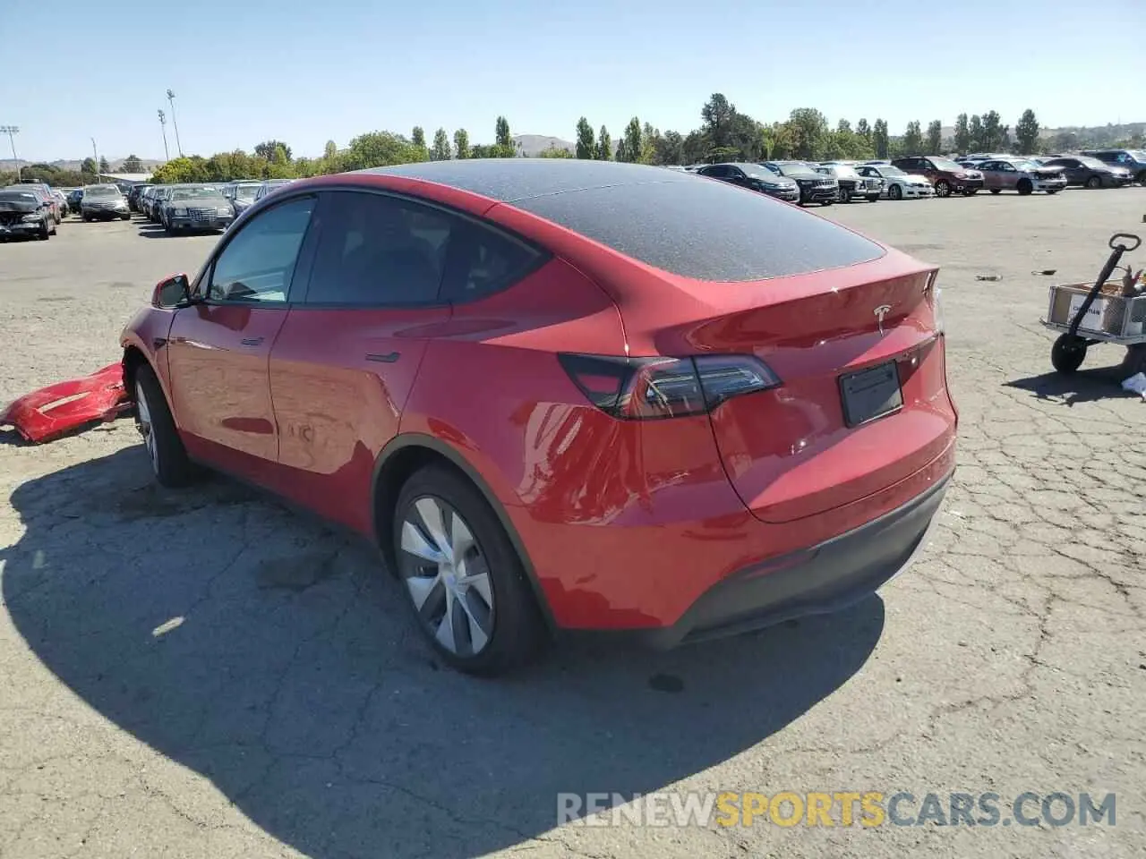2 Photograph of a damaged car 7SAYGDEE0PF883266 TESLA MODEL Y 2023