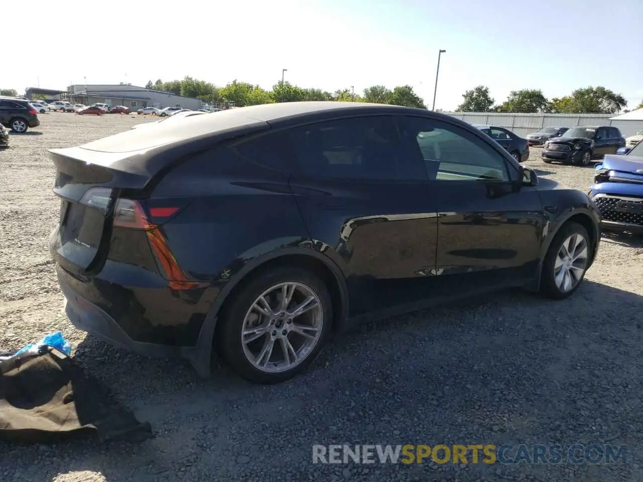 3 Photograph of a damaged car 7SAYGDEE0PF908747 TESLA MODEL Y 2023