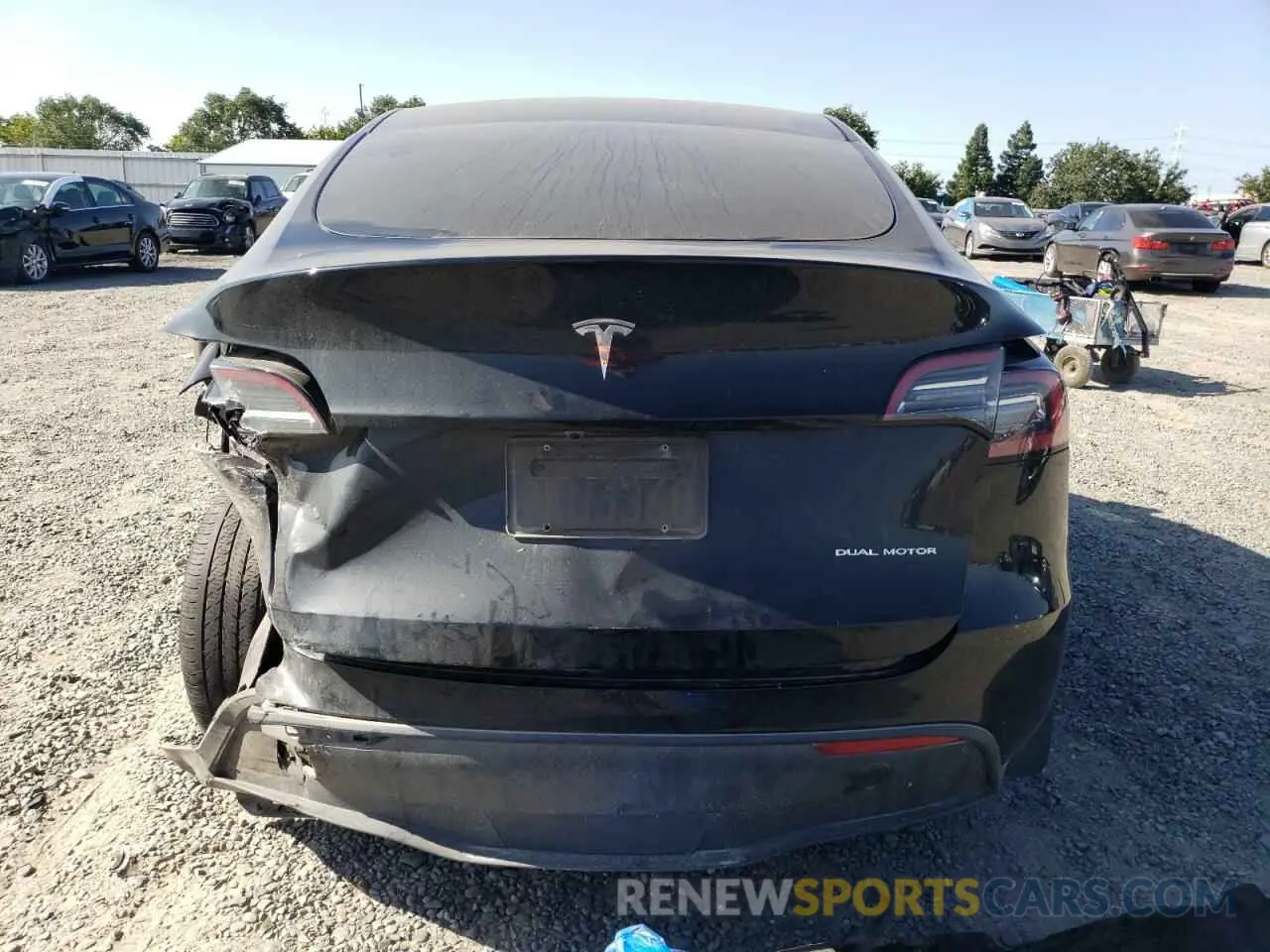 6 Photograph of a damaged car 7SAYGDEE0PF908747 TESLA MODEL Y 2023