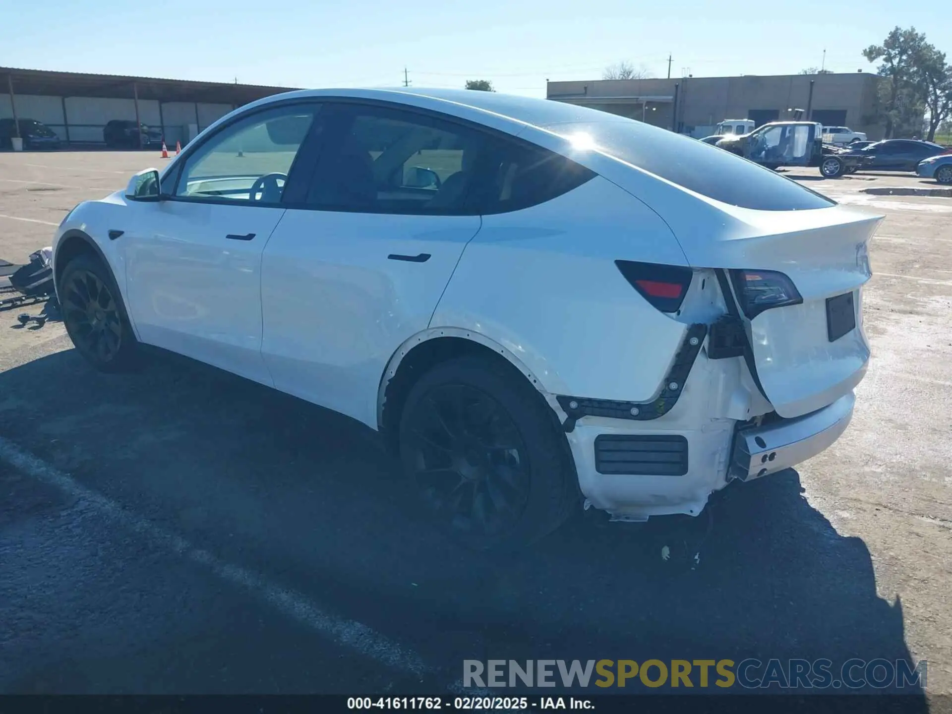 3 Photograph of a damaged car 7SAYGDEE0PF945202 TESLA MODEL Y 2023
