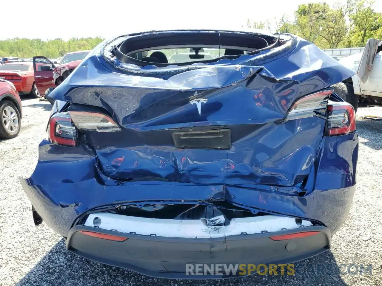 6 Photograph of a damaged car 7SAYGDEE1PA027276 TESLA MODEL Y 2023