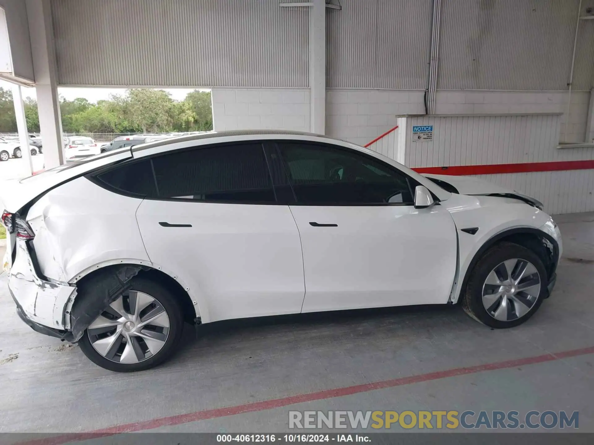 14 Photograph of a damaged car 7SAYGDEE1PA028153 TESLA MODEL Y 2023