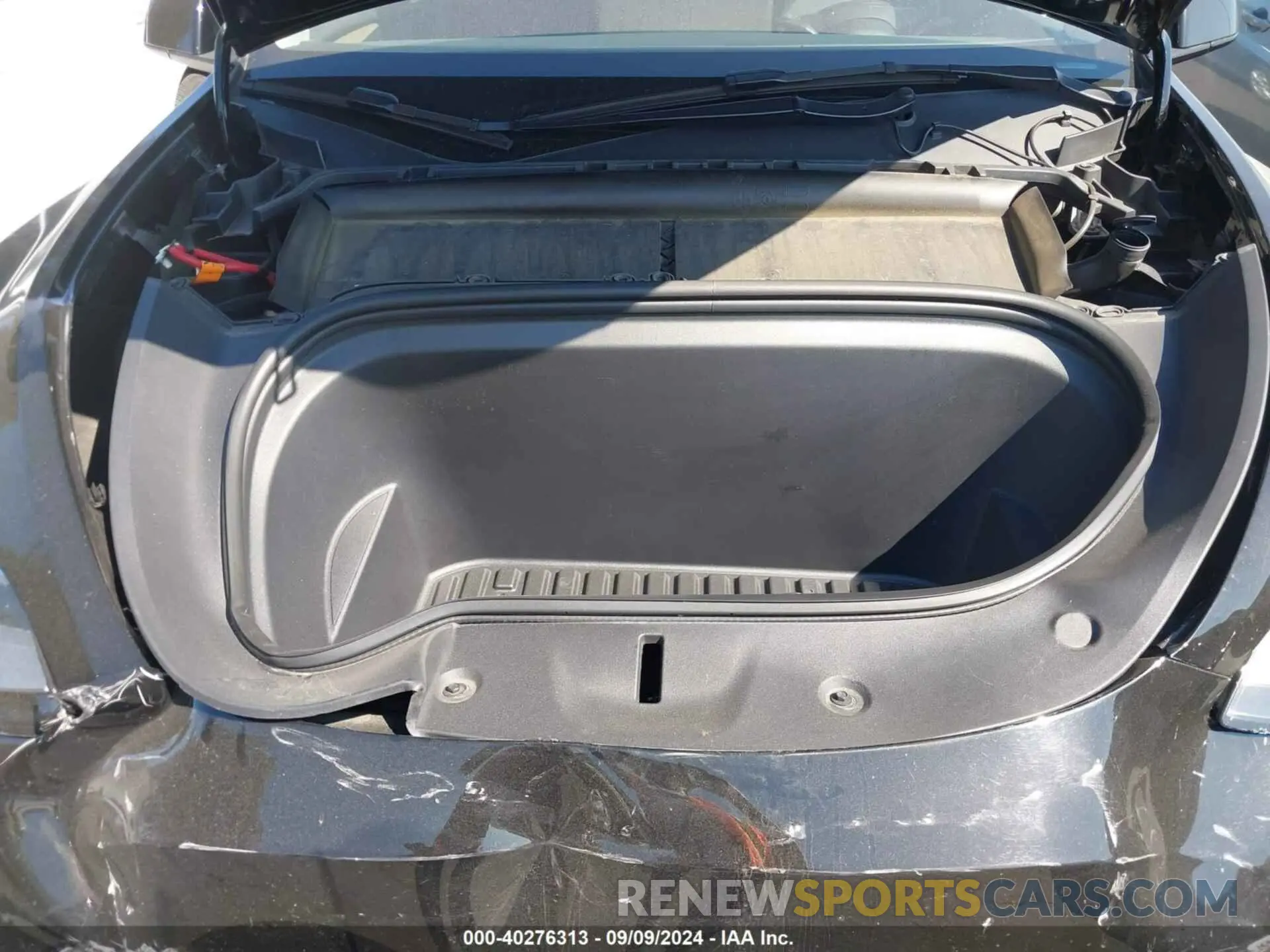 10 Photograph of a damaged car 7SAYGDEE1PA033207 TESLA MODEL Y 2023