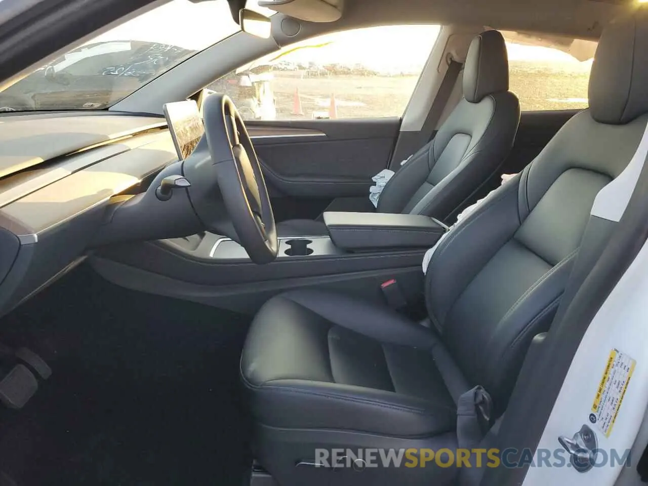 7 Photograph of a damaged car 7SAYGDEE1PA039069 TESLA MODEL Y 2023