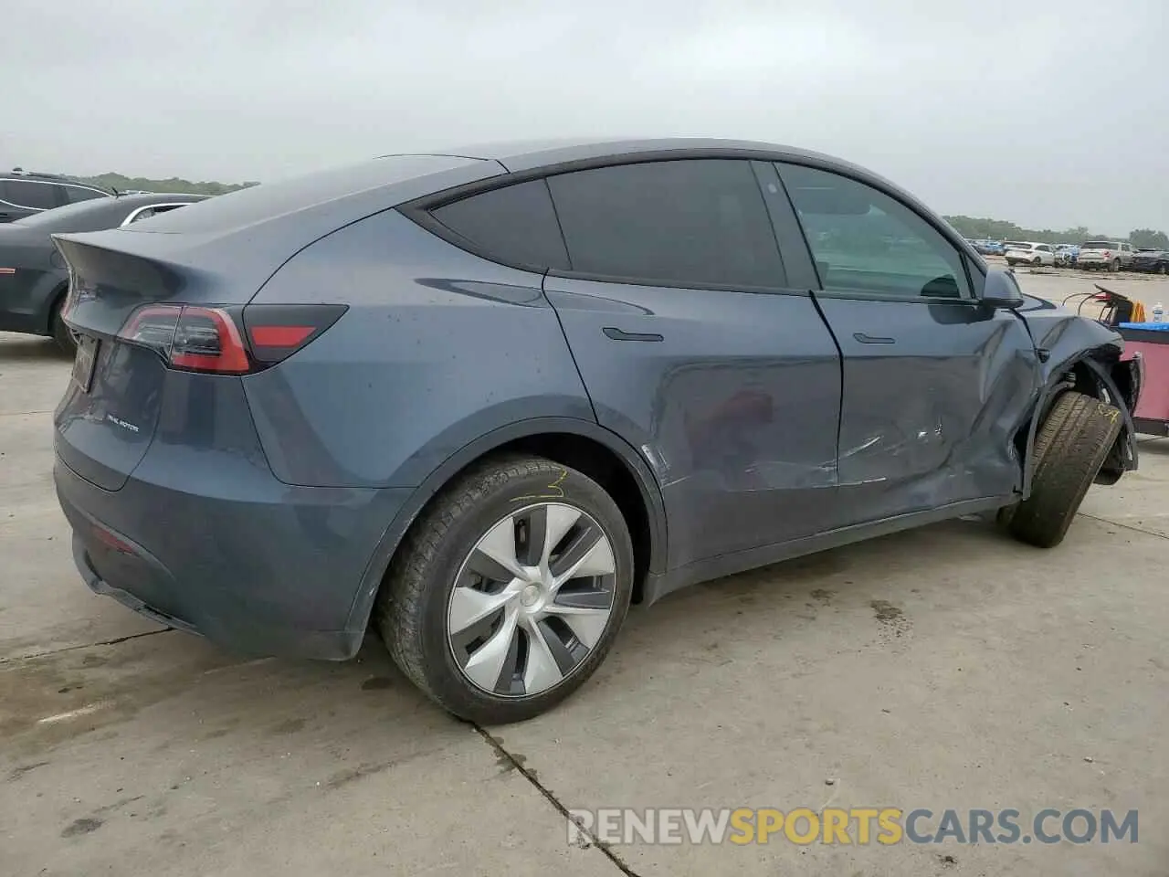 3 Photograph of a damaged car 7SAYGDEE1PA042327 TESLA MODEL Y 2023