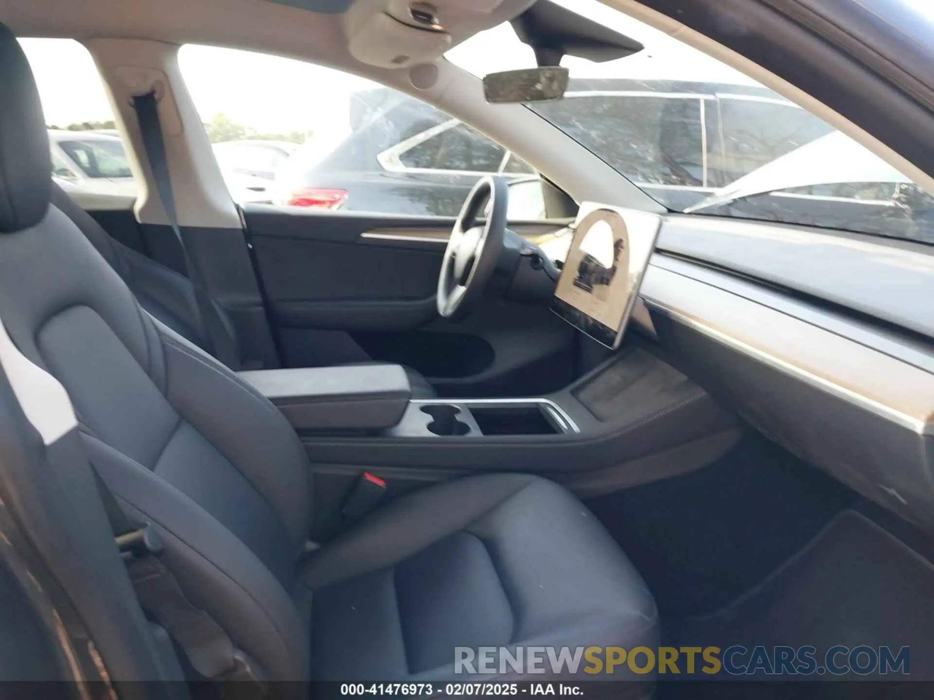 5 Photograph of a damaged car 7SAYGDEE1PA053215 TESLA MODEL Y 2023
