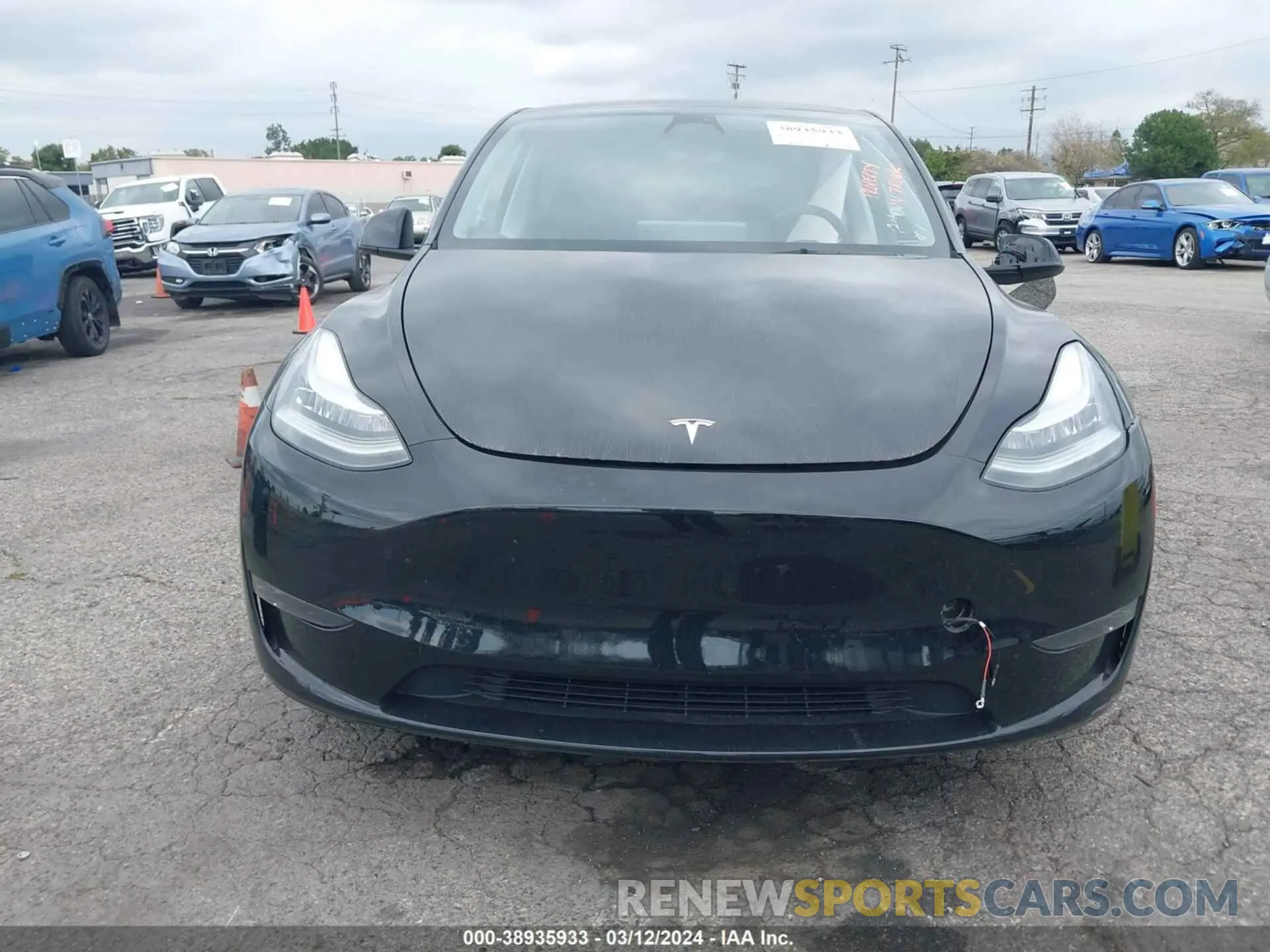 11 Photograph of a damaged car 7SAYGDEE1PA060049 TESLA MODEL Y 2023