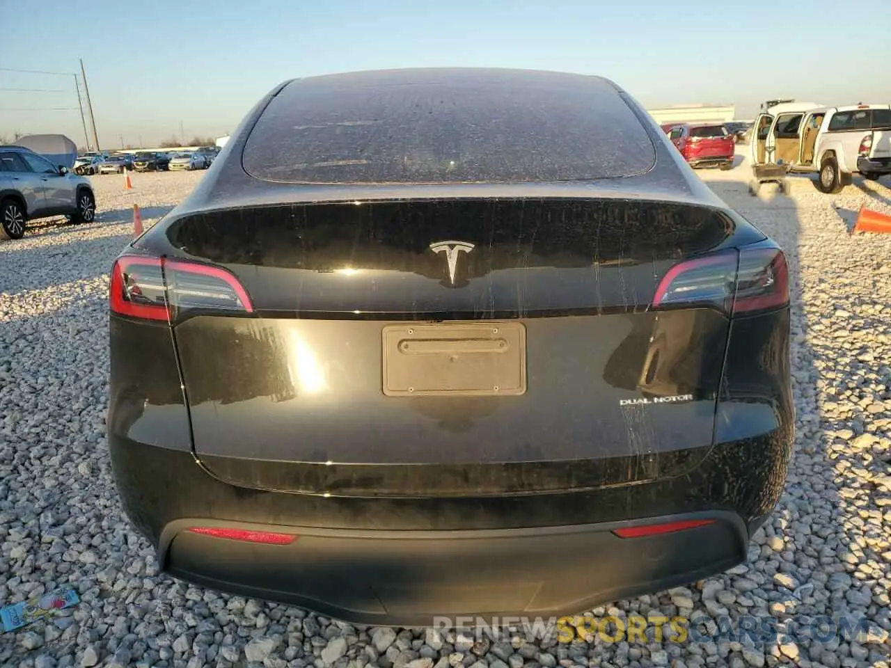 6 Photograph of a damaged car 7SAYGDEE1PA078373 TESLA MODEL Y 2023