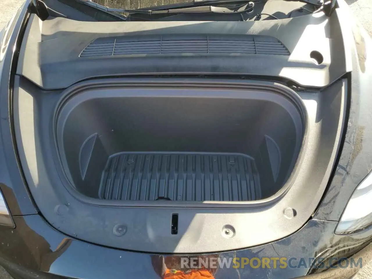 12 Photograph of a damaged car 7SAYGDEE1PA087297 TESLA MODEL Y 2023