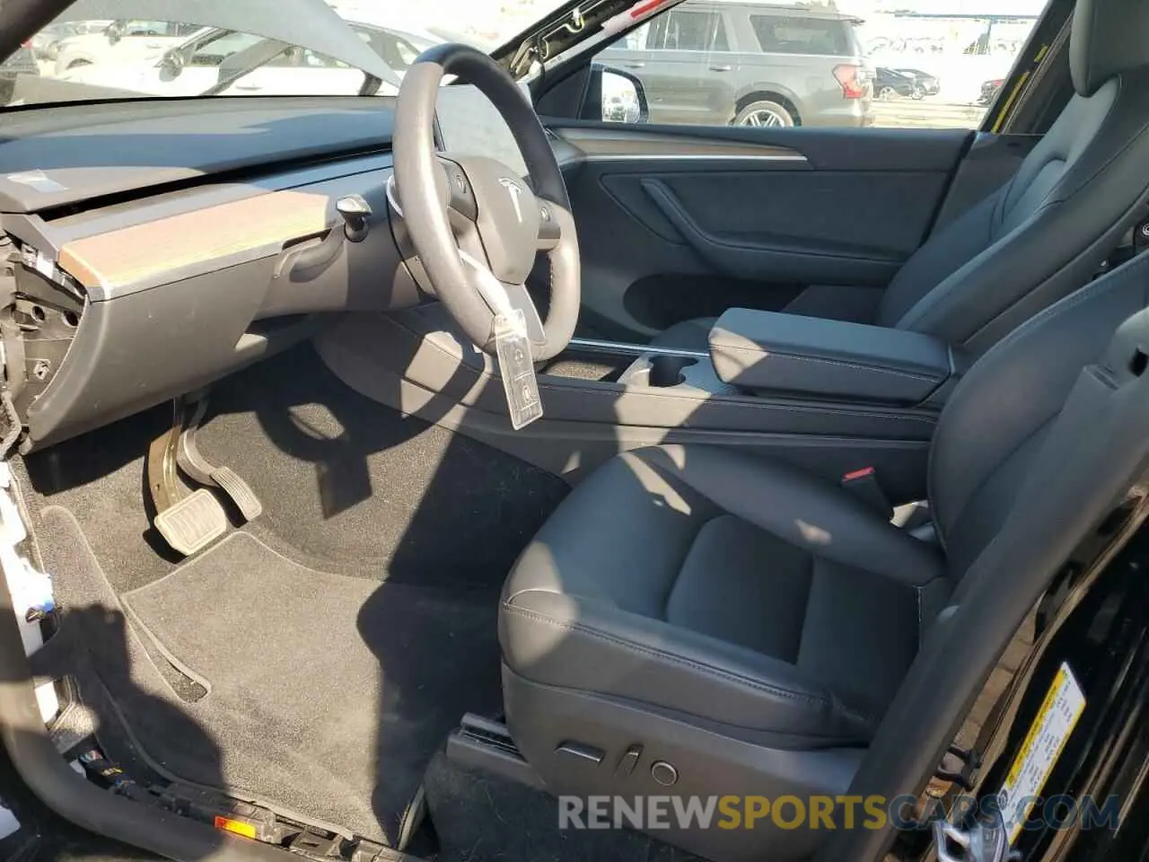 7 Photograph of a damaged car 7SAYGDEE1PA087297 TESLA MODEL Y 2023