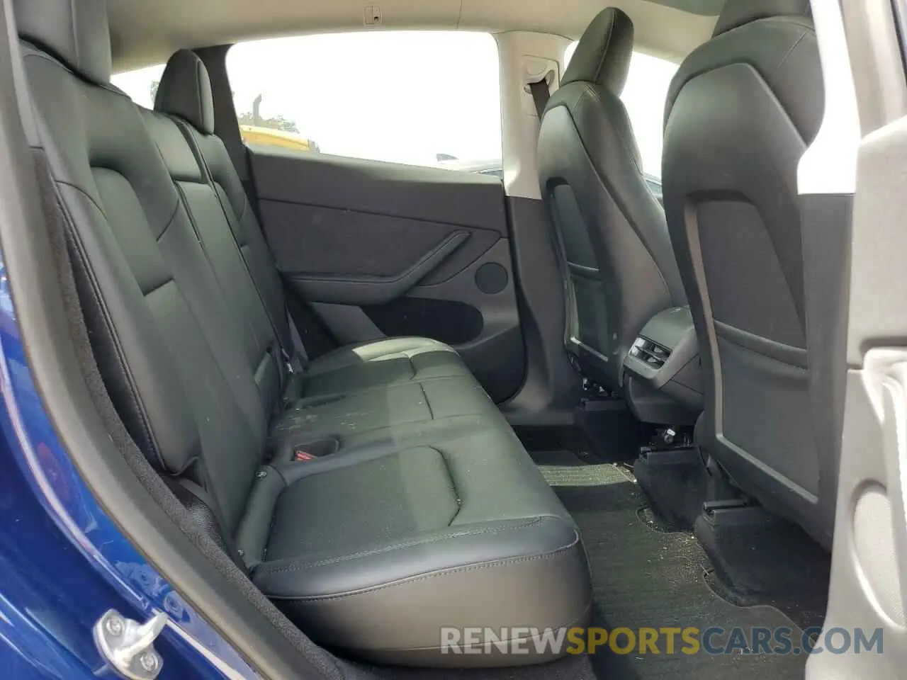11 Photograph of a damaged car 7SAYGDEE1PA094721 TESLA MODEL Y 2023