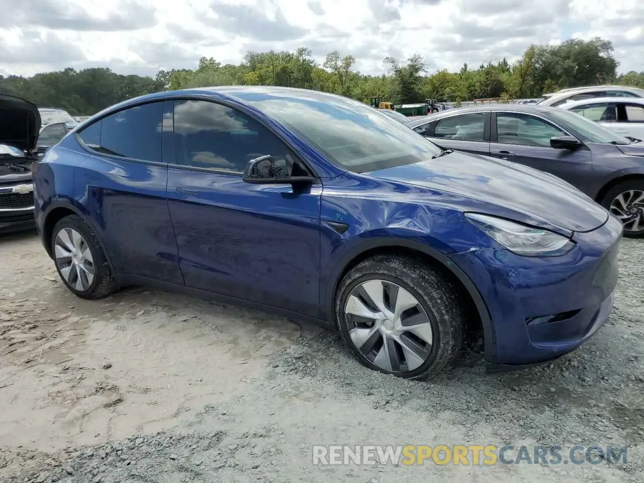 4 Photograph of a damaged car 7SAYGDEE1PA094721 TESLA MODEL Y 2023