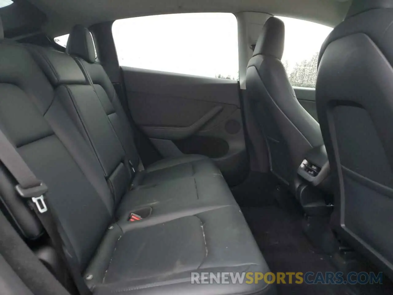 11 Photograph of a damaged car 7SAYGDEE1PA123019 TESLA MODEL Y 2023