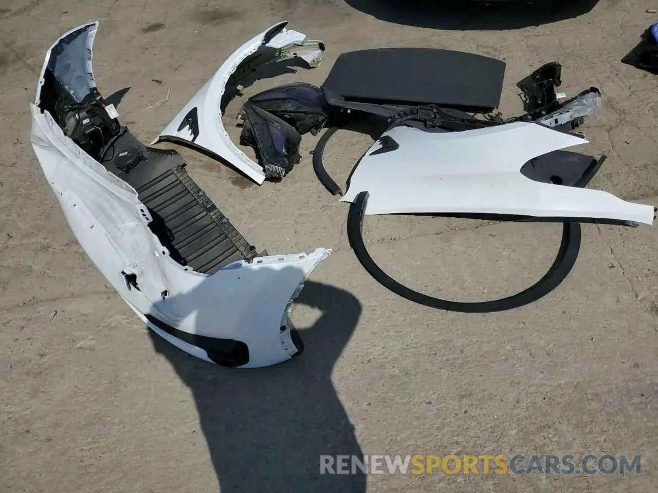 13 Photograph of a damaged car 7SAYGDEE1PA125692 TESLA MODEL Y 2023