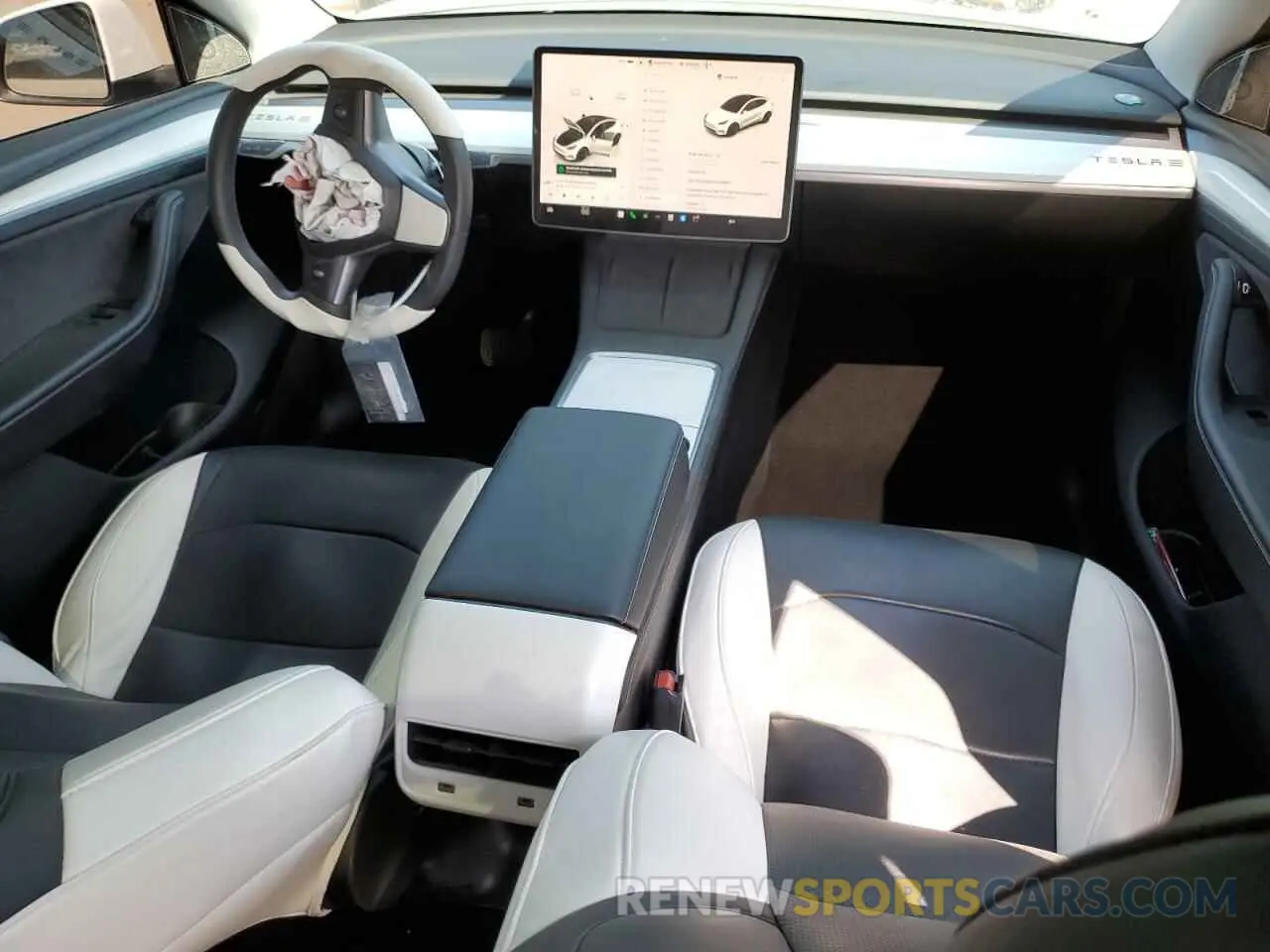 8 Photograph of a damaged car 7SAYGDEE1PA125692 TESLA MODEL Y 2023