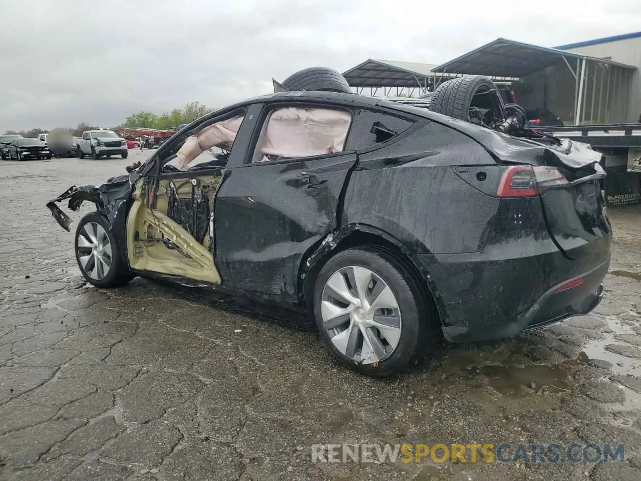 2 Photograph of a damaged car 7SAYGDEE1PA127829 TESLA MODEL Y 2023