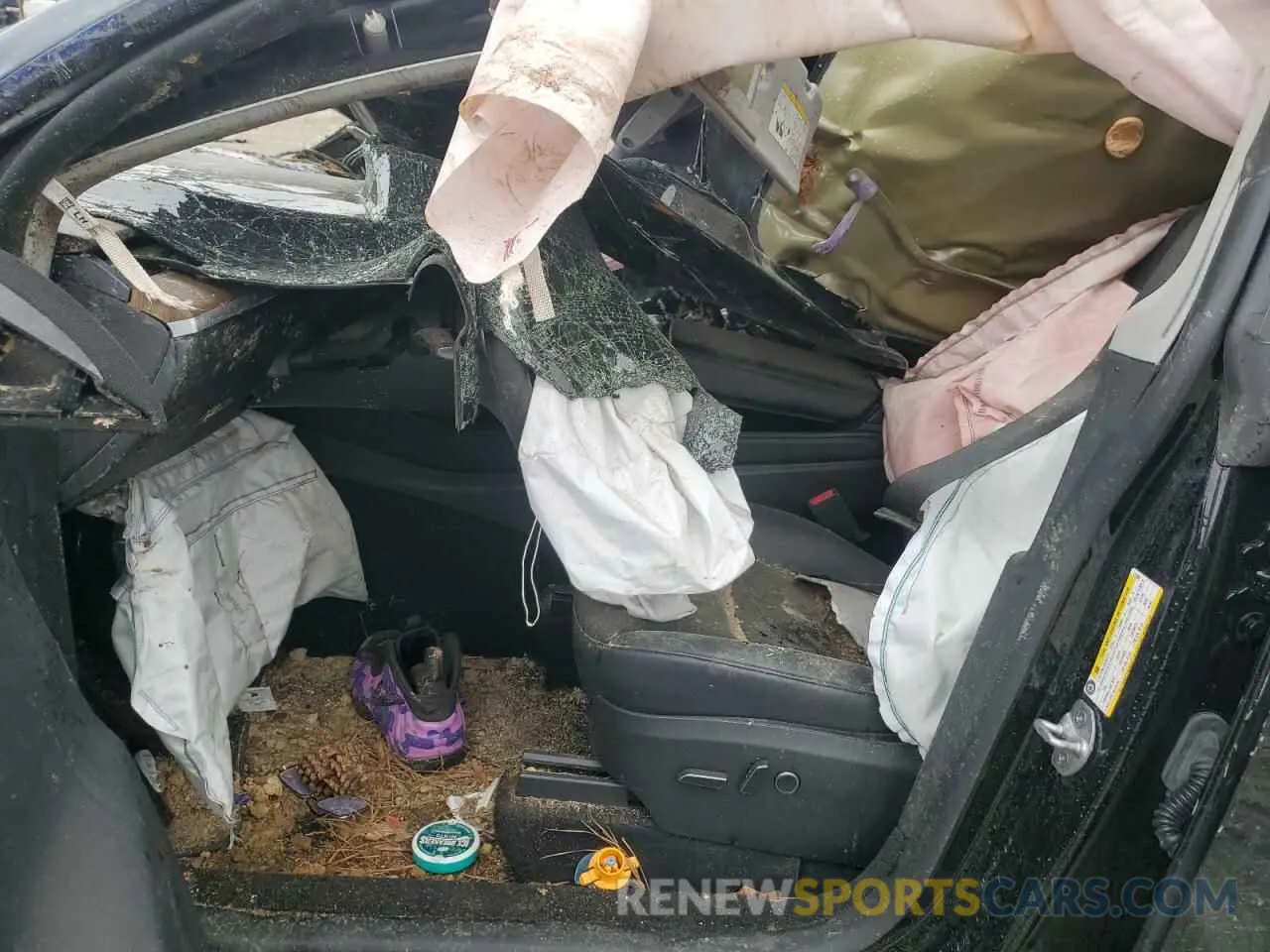 7 Photograph of a damaged car 7SAYGDEE1PA127829 TESLA MODEL Y 2023