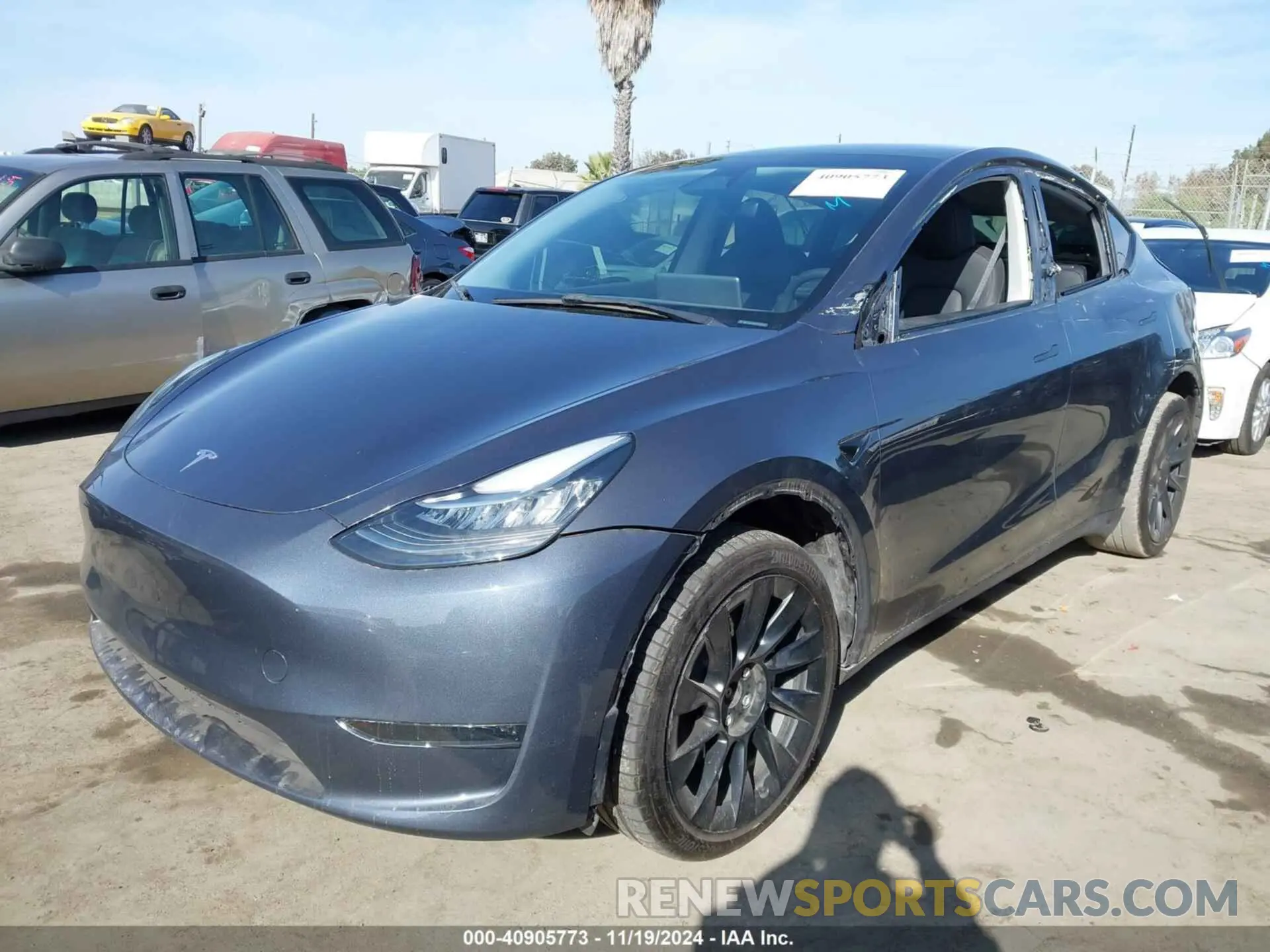2 Photograph of a damaged car 7SAYGDEE1PA137017 TESLA MODEL Y 2023
