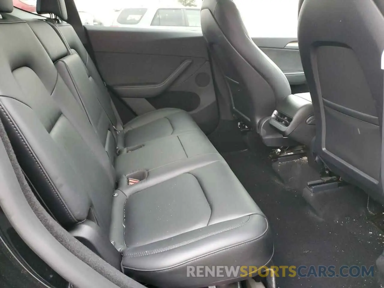 10 Photograph of a damaged car 7SAYGDEE1PA150771 TESLA MODEL Y 2023