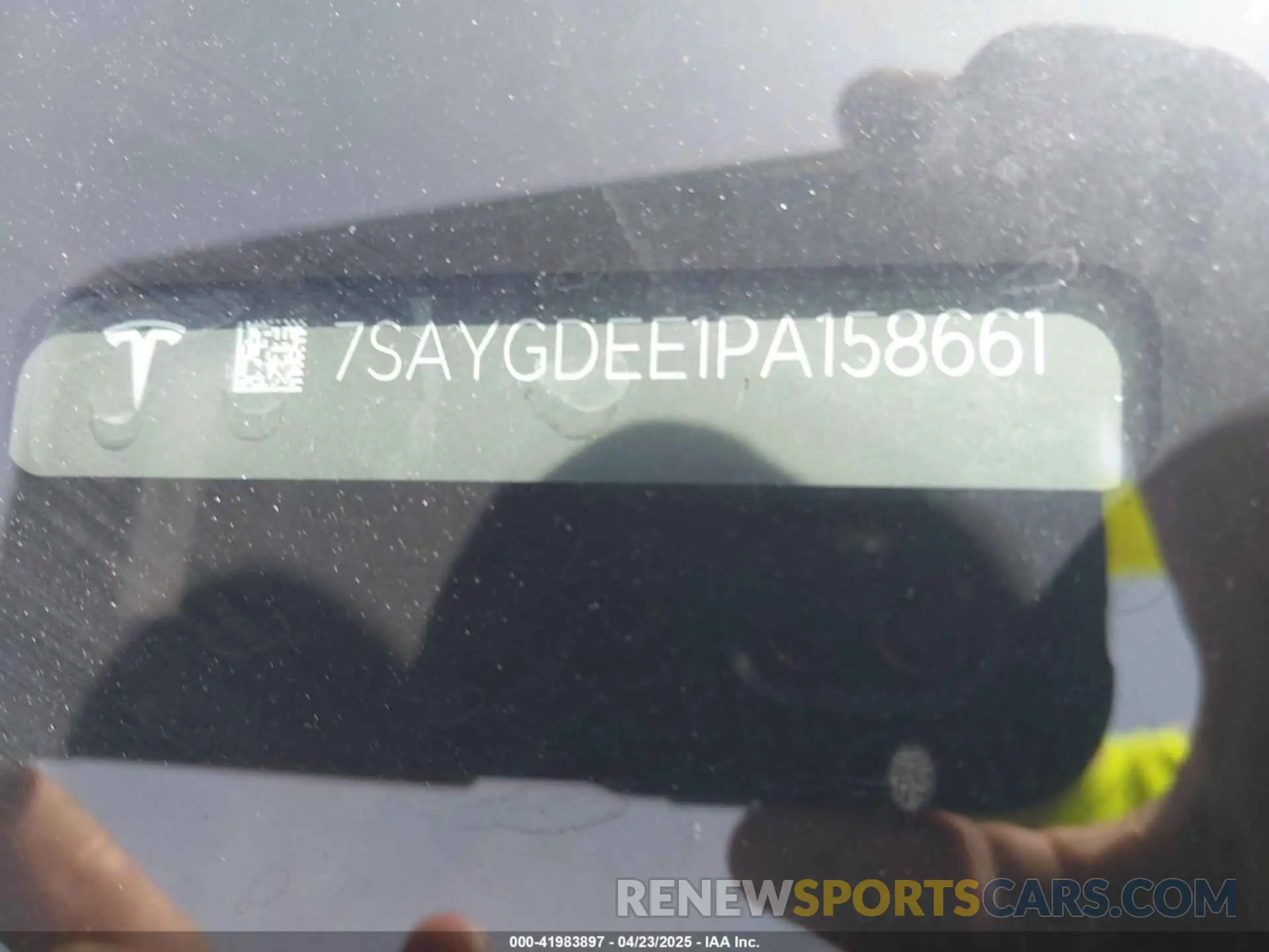 9 Photograph of a damaged car 7SAYGDEE1PA158661 TESLA MODEL Y 2023