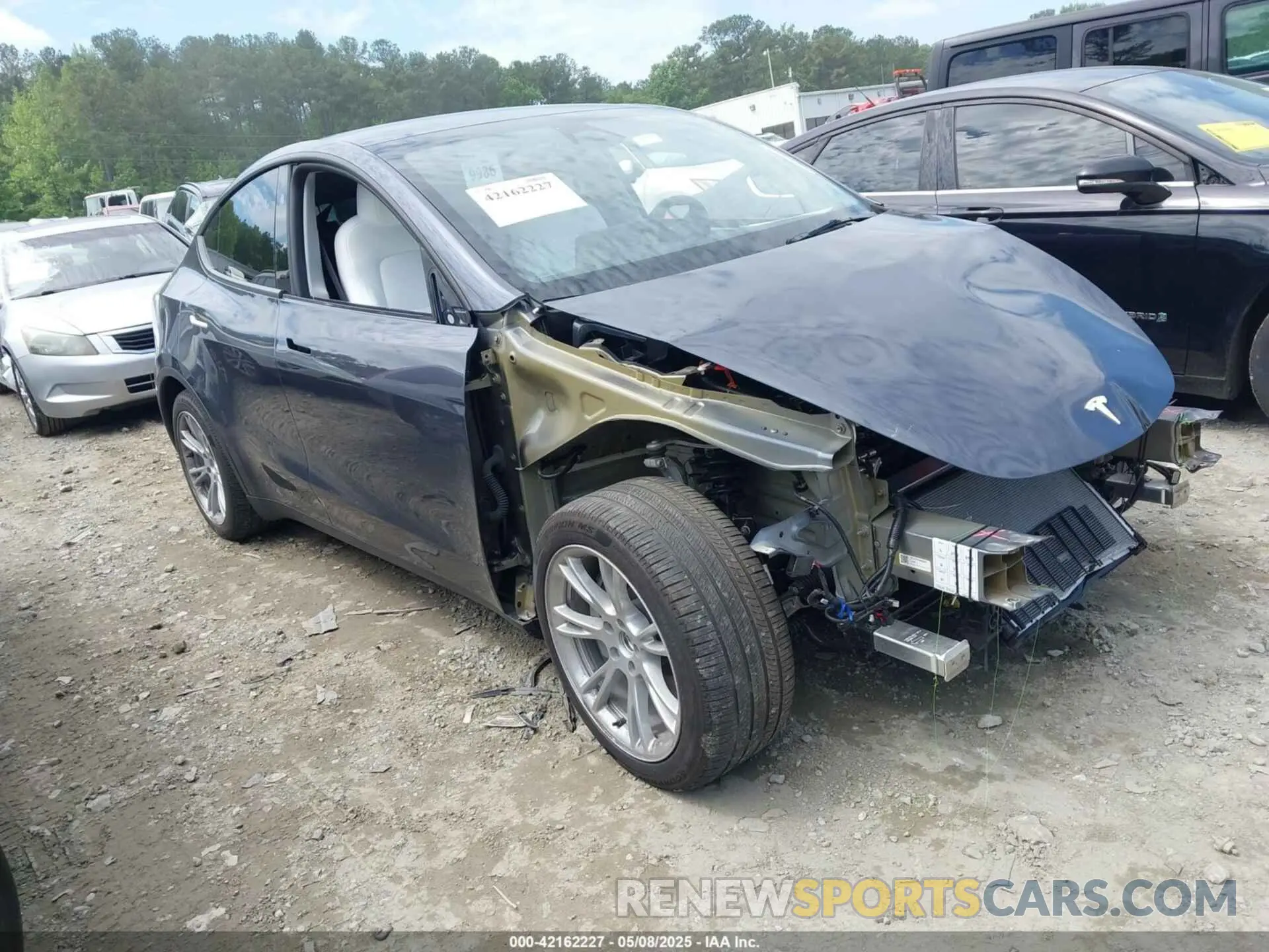 1 Photograph of a damaged car 7SAYGDEE1PA166355 TESLA MODEL Y 2023