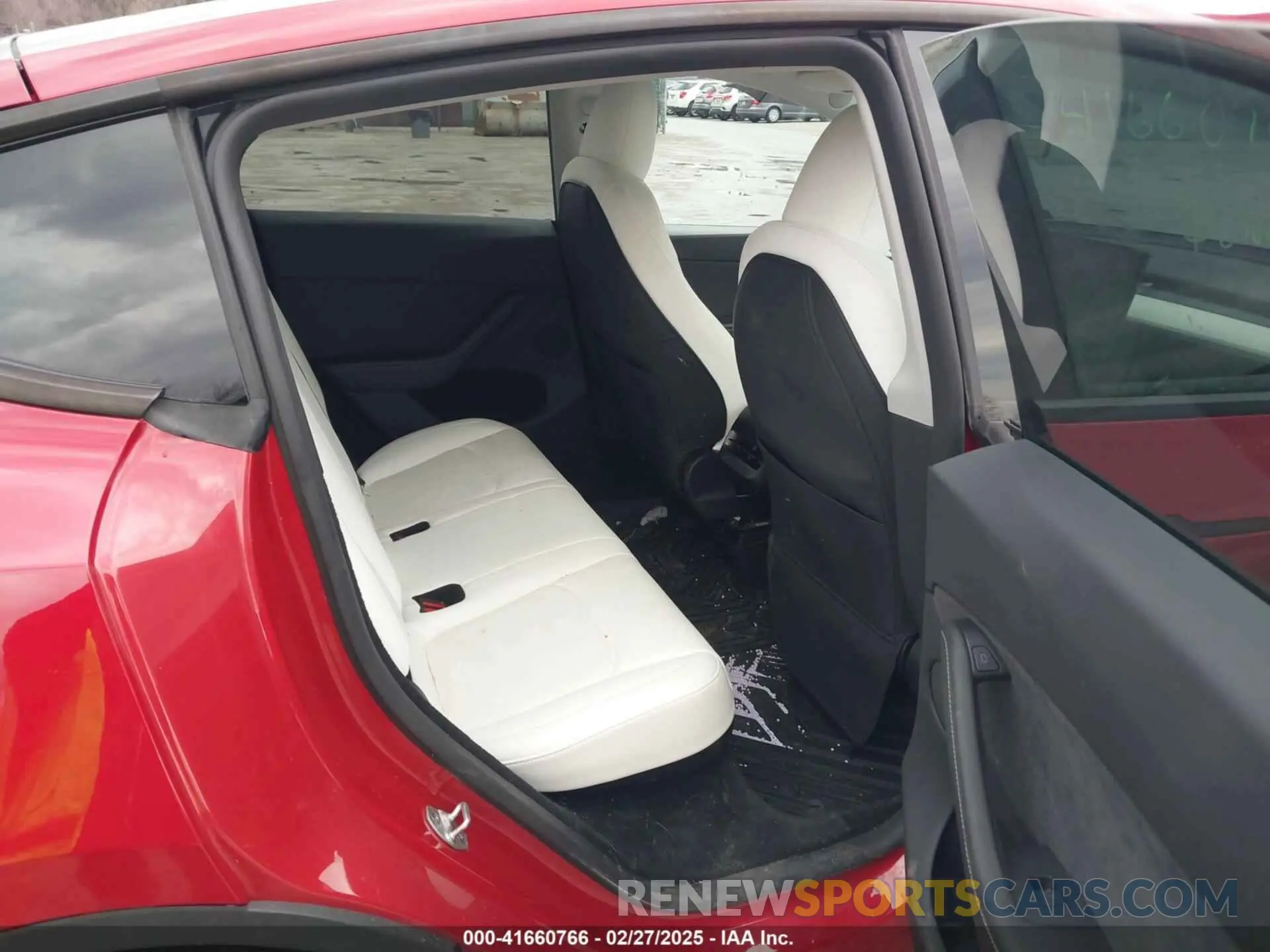 8 Photograph of a damaged car 7SAYGDEE1PA169031 TESLA MODEL Y 2023