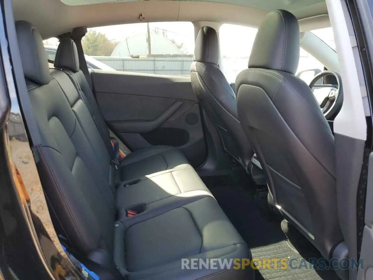 11 Photograph of a damaged car 7SAYGDEE1PA191028 TESLA MODEL Y 2023