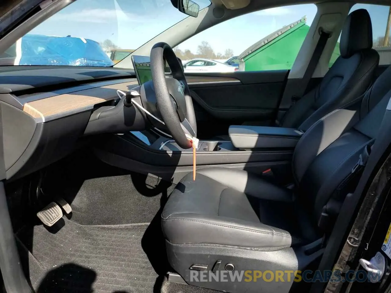 7 Photograph of a damaged car 7SAYGDEE1PA191028 TESLA MODEL Y 2023