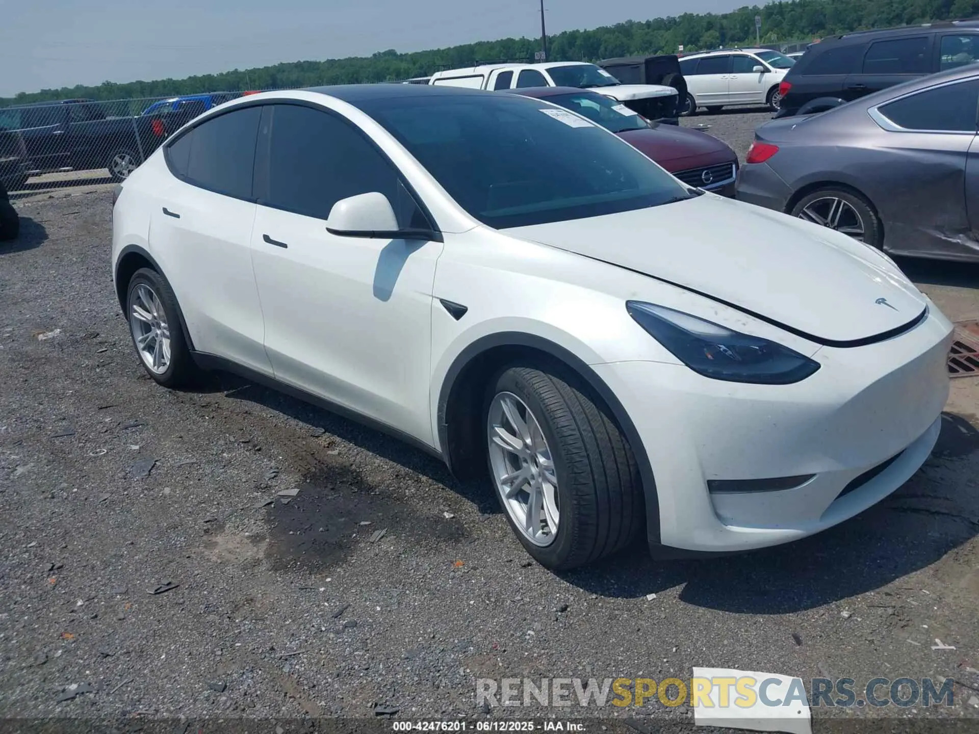 1 Photograph of a damaged car 7SAYGDEE1PA192907 TESLA MODEL Y 2023