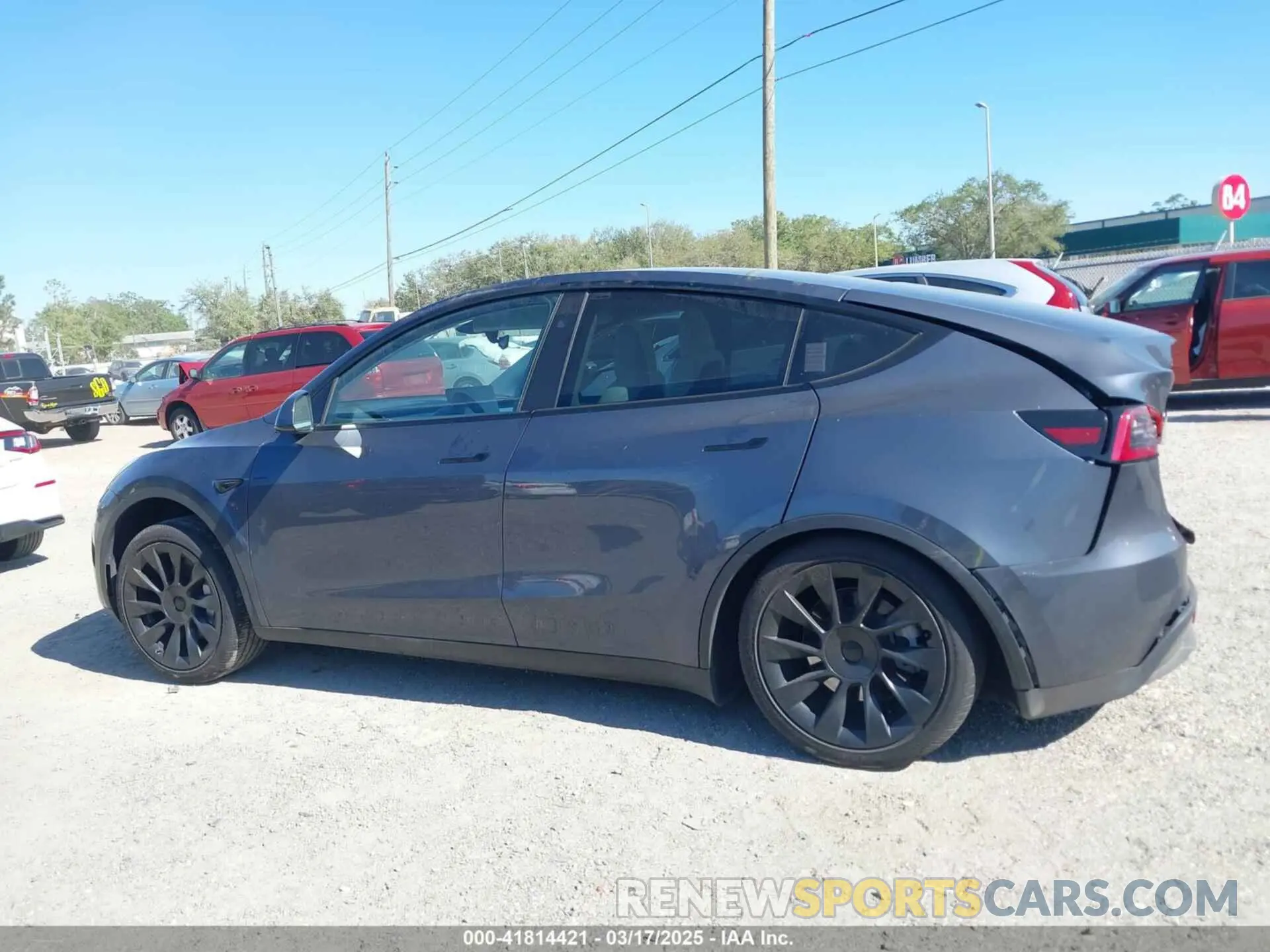 13 Photograph of a damaged car 7SAYGDEE1PA203937 TESLA MODEL Y 2023