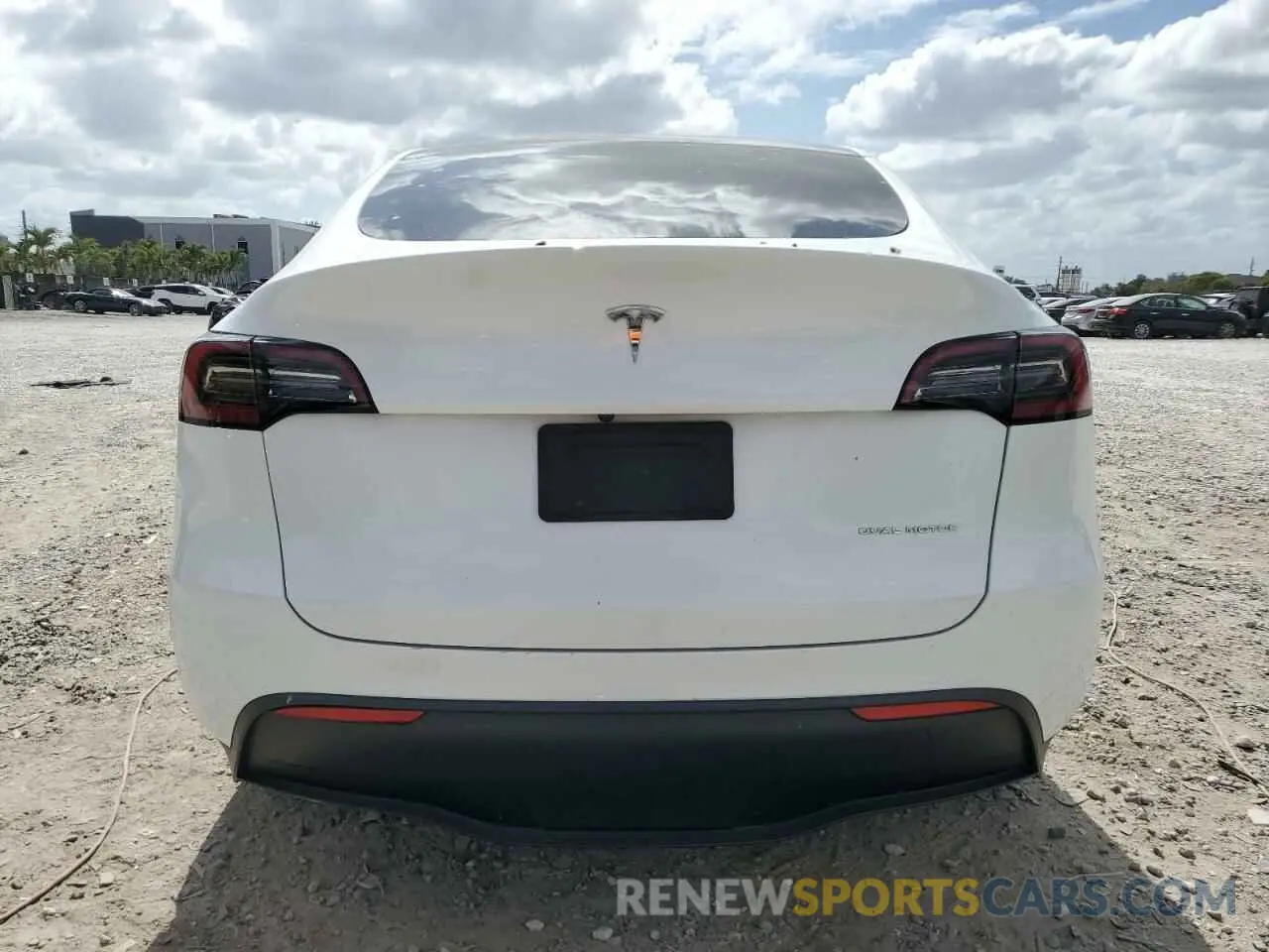 6 Photograph of a damaged car 7SAYGDEE1PF595496 TESLA MODEL Y 2023